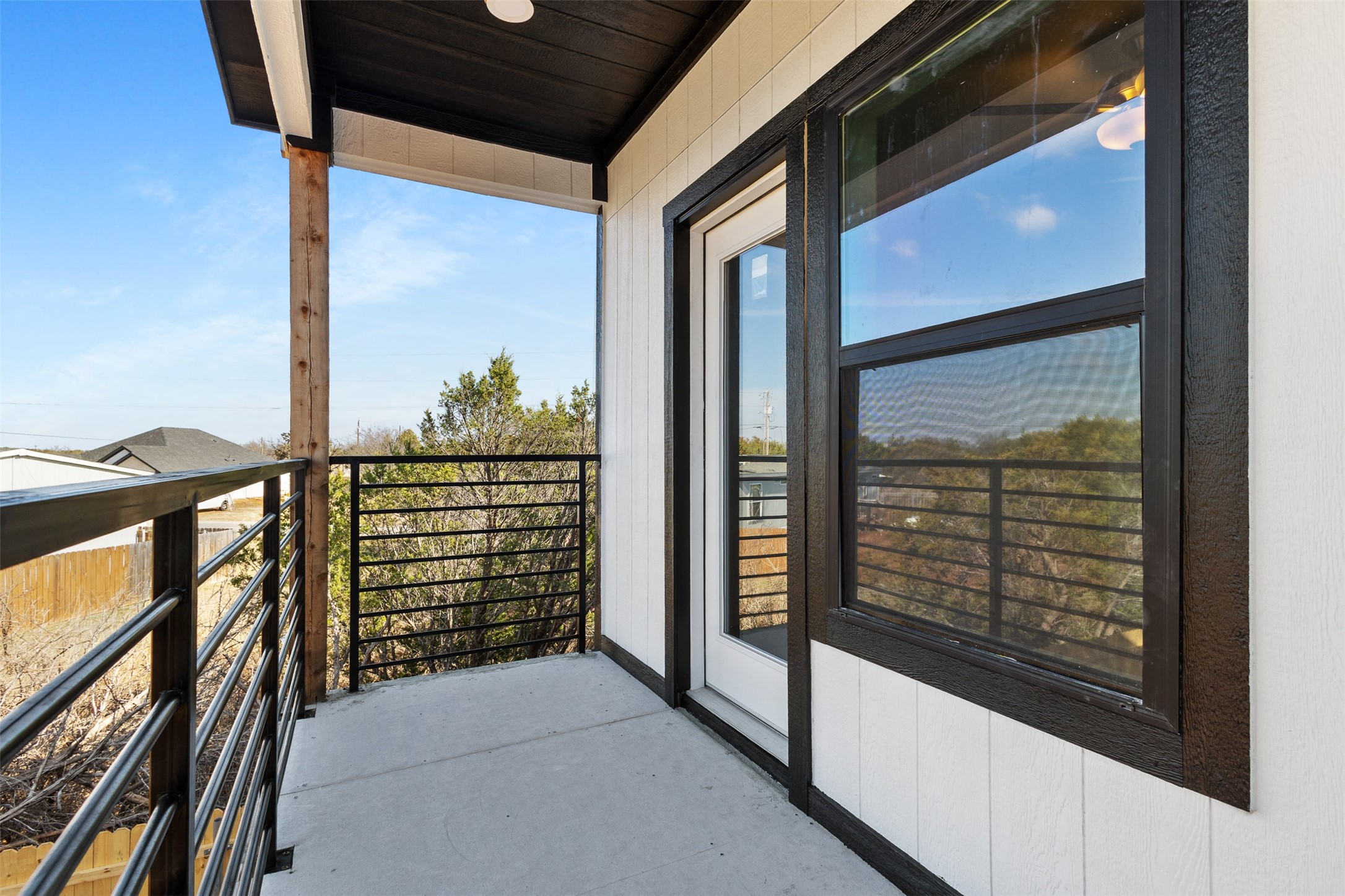 2204 Cedarwood Trail