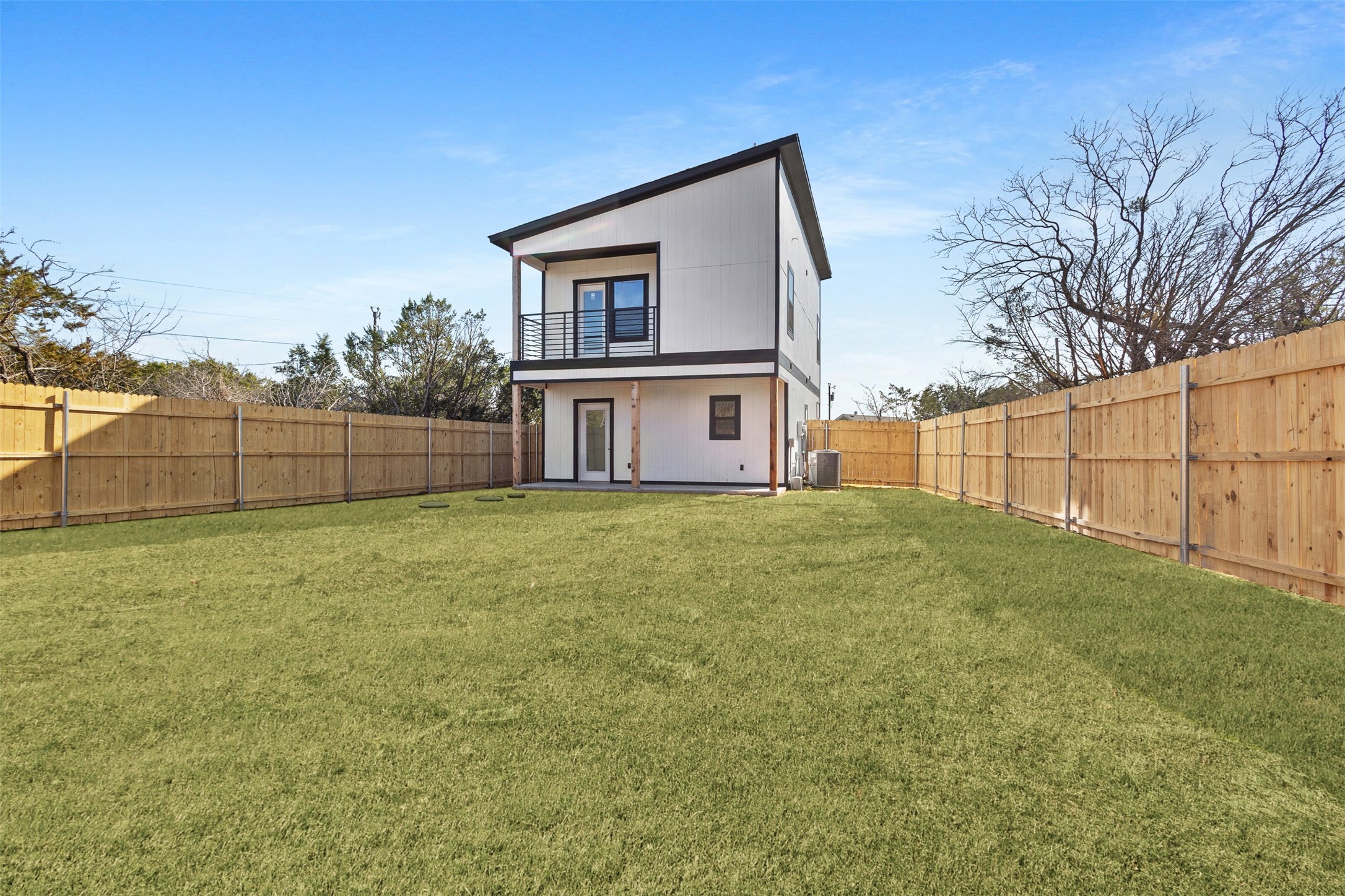 2204 Cedarwood Trail