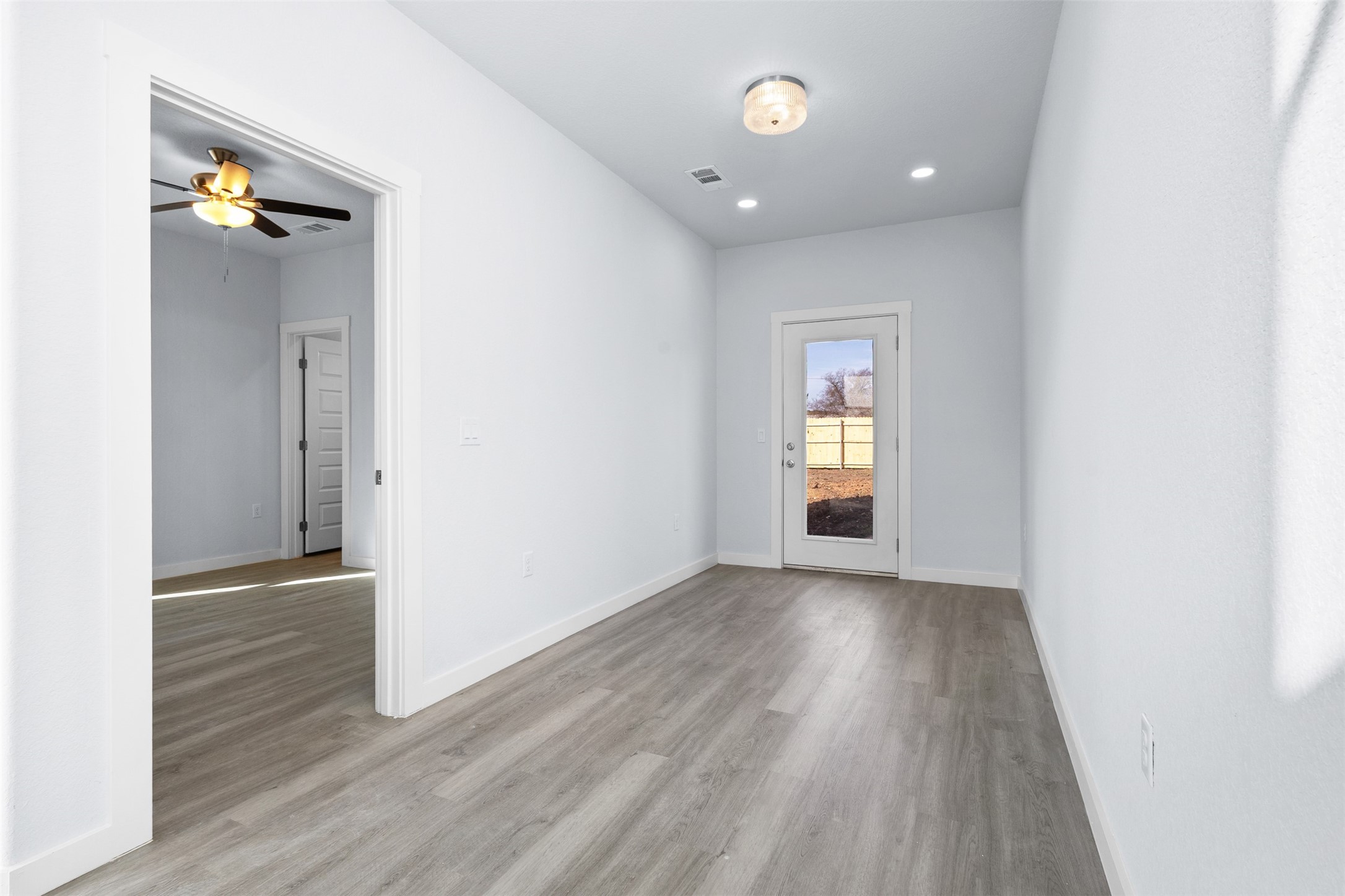 2204 Cedarwood Trail