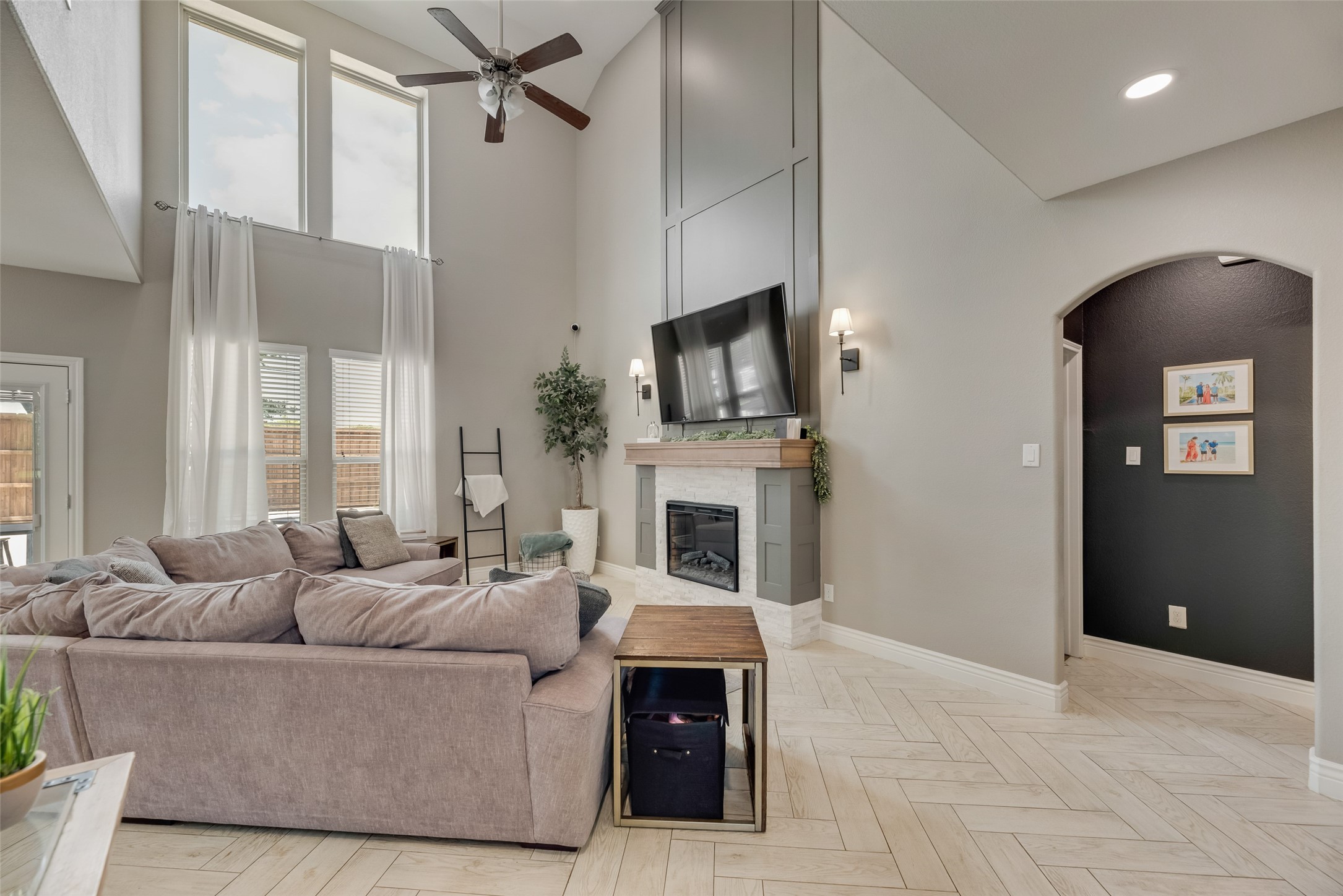 404 Fountain View Lane