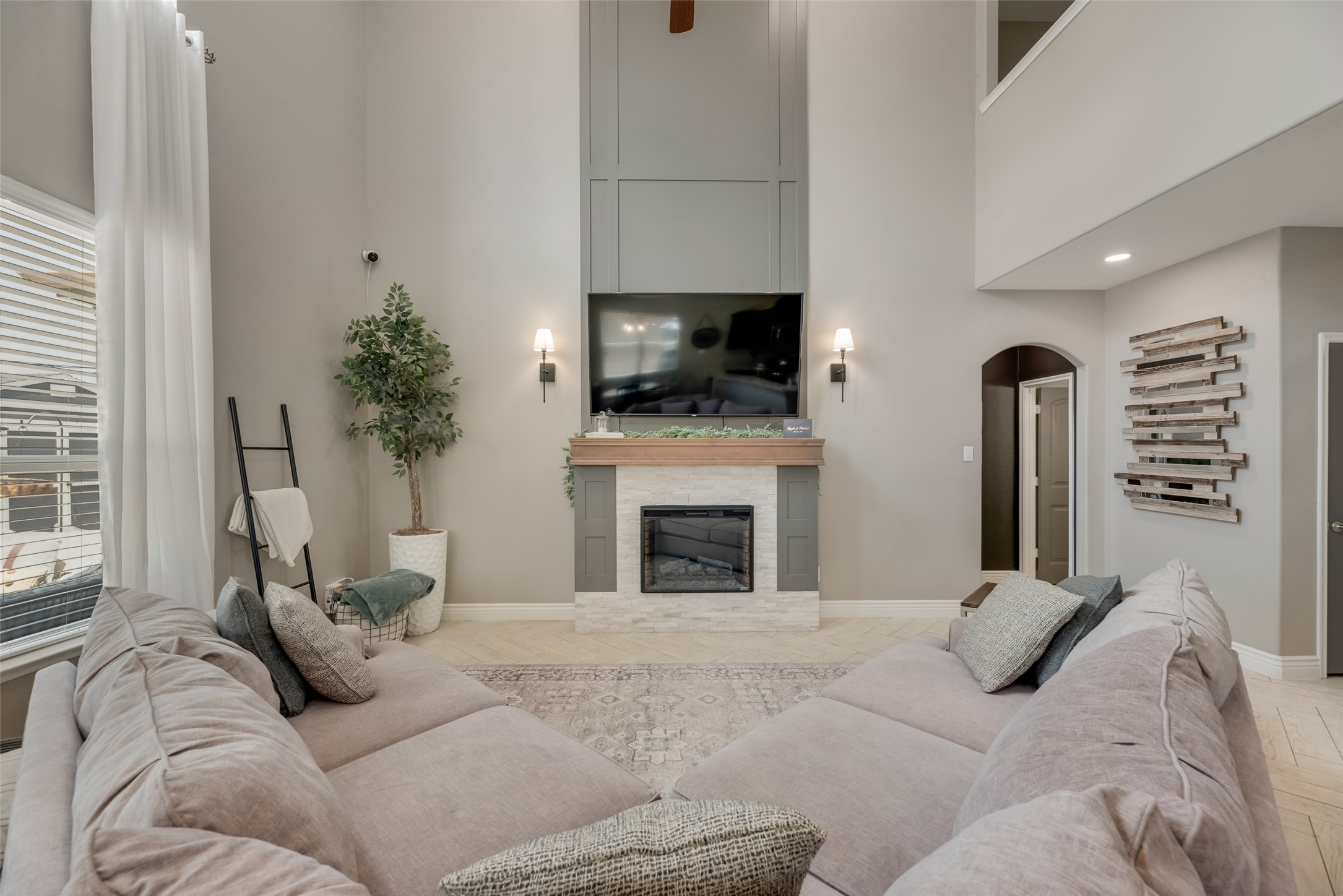 404 Fountain View Lane