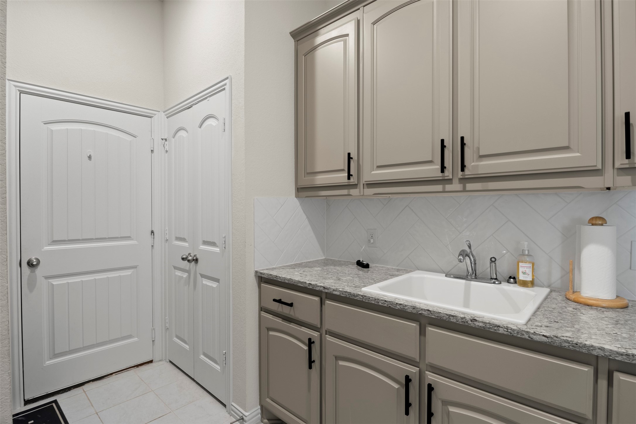 3213 Greymoore Drive