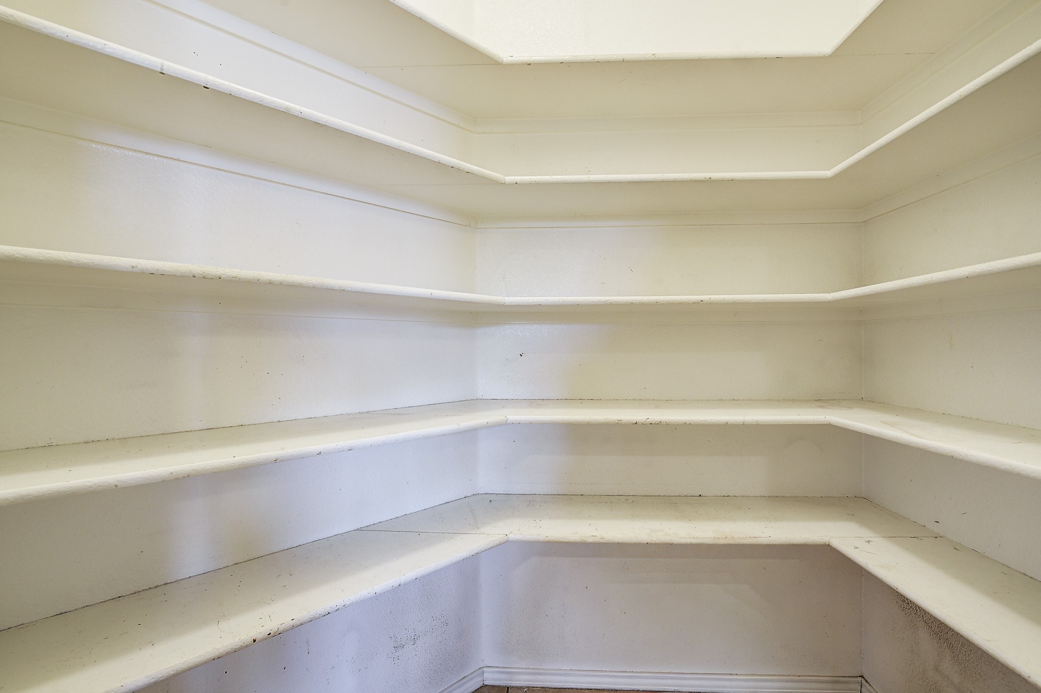 2041 Meadow View Drive