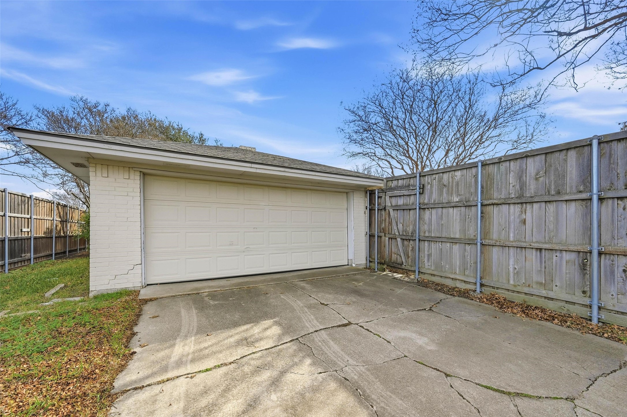 2705 Las Palmas Lane