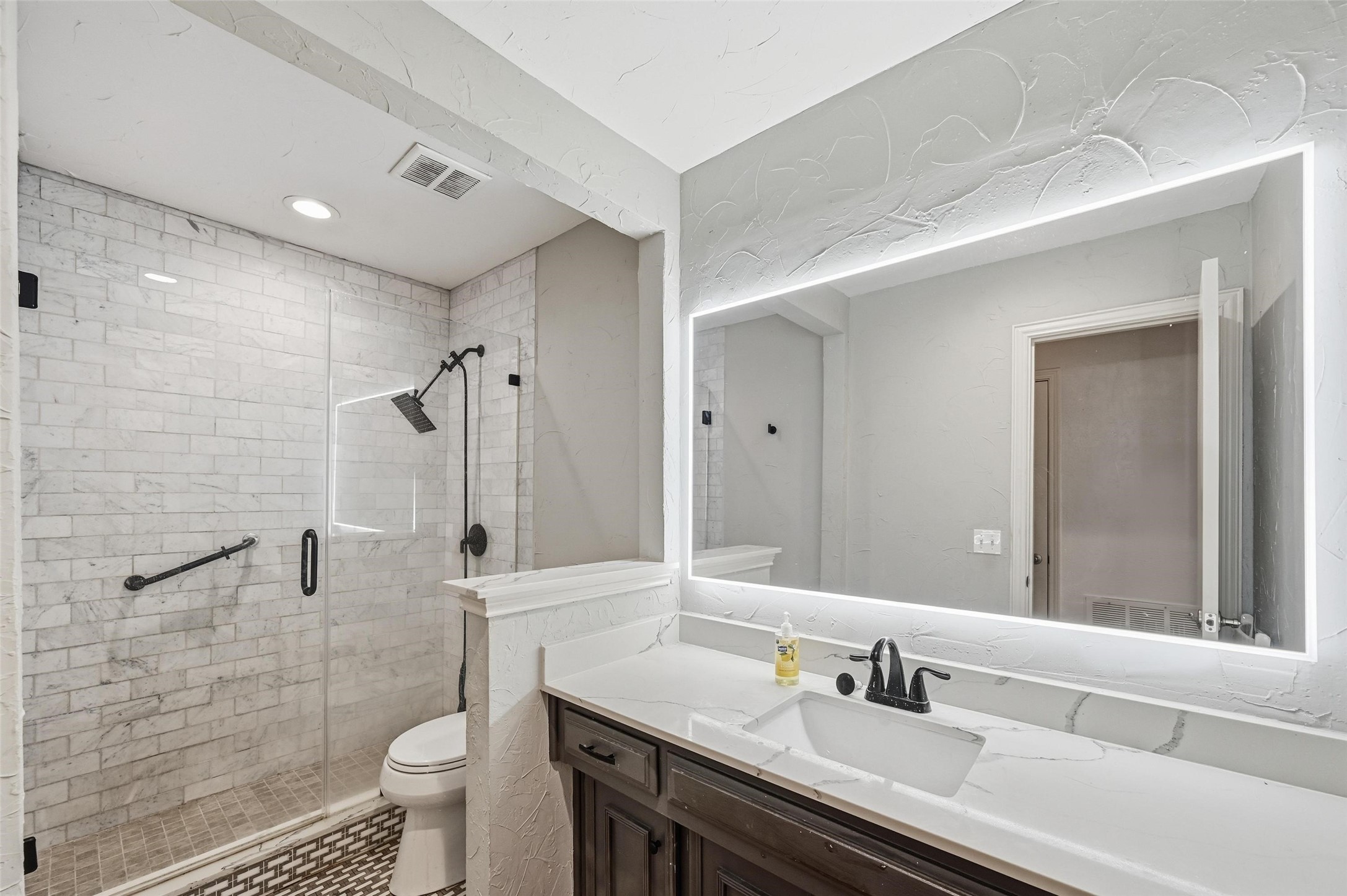 2705 Las Palmas Lane