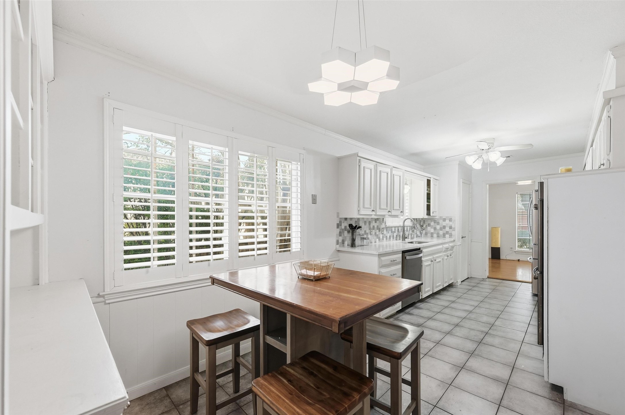 2705 Las Palmas Lane