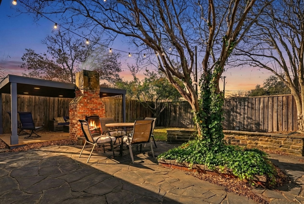 2705 Las Palmas Lane