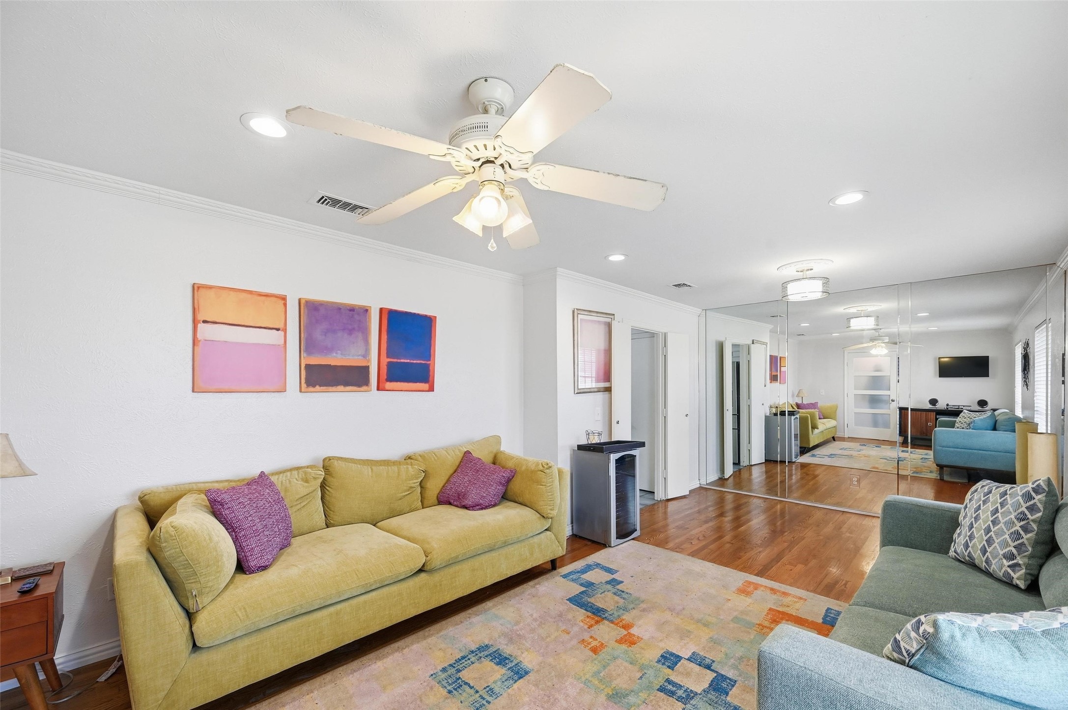 2705 Las Palmas Lane