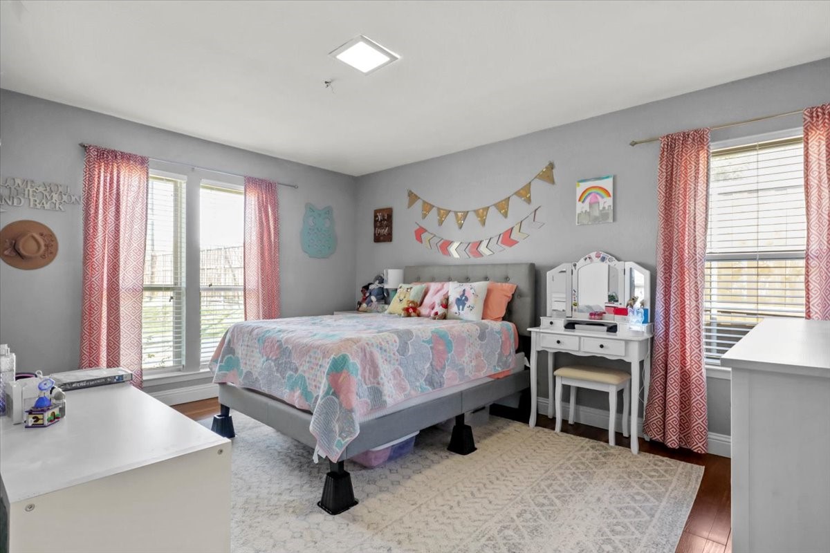 2040 Casa Loma Court