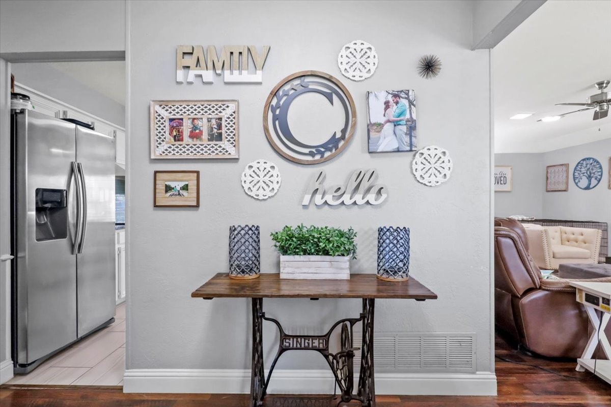 2040 Casa Loma Court