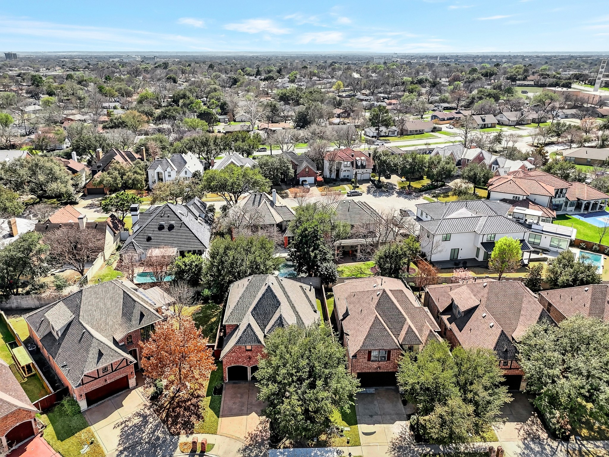 2012 S Hill Drive