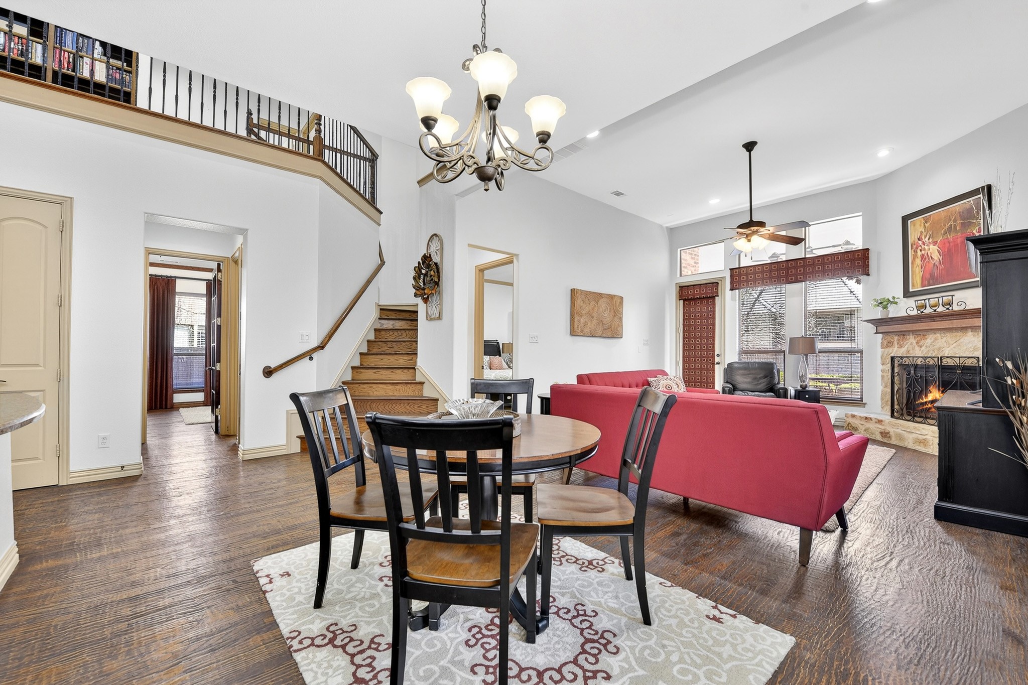 2012 S Hill Drive