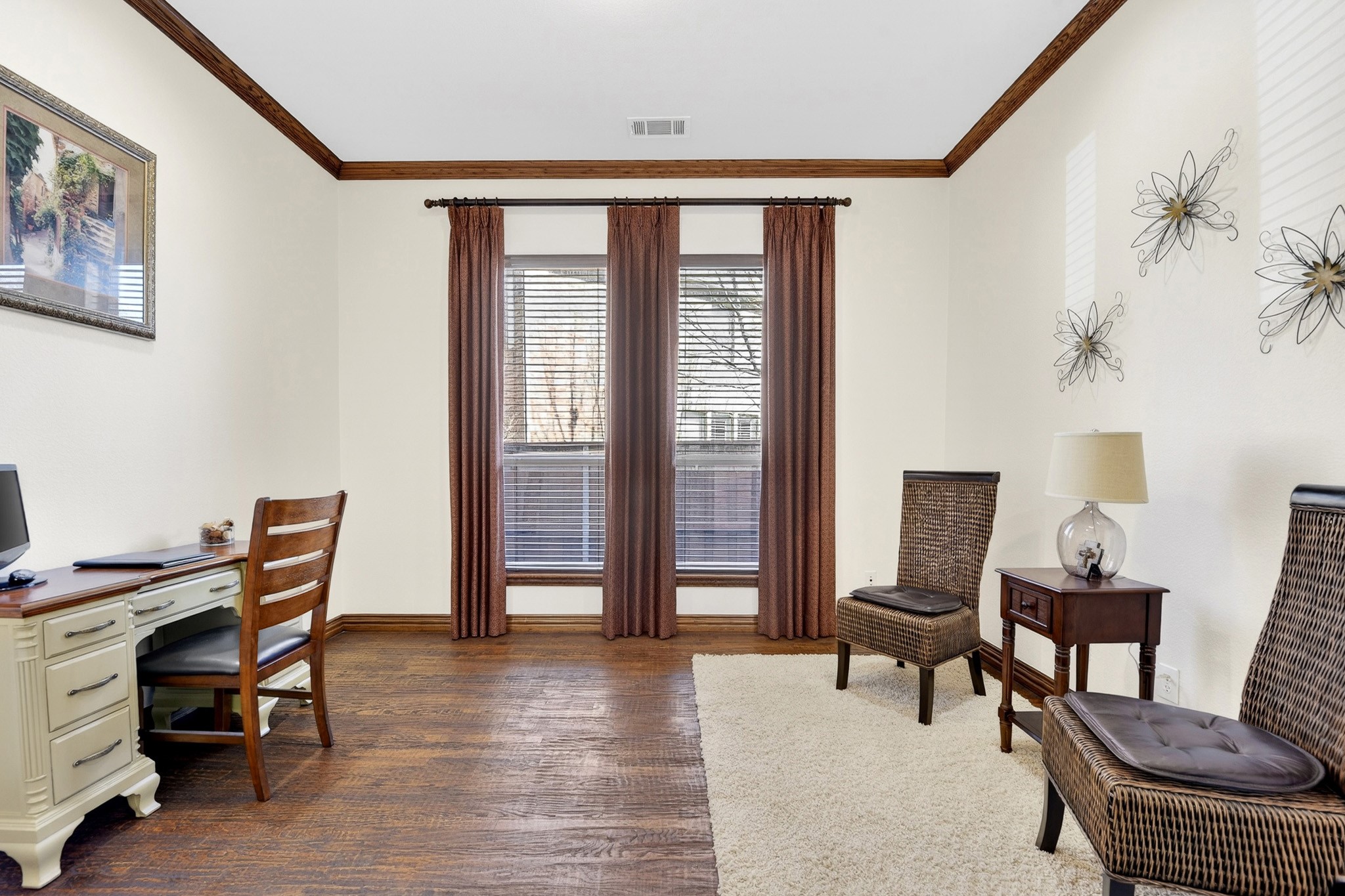 2012 S Hill Drive