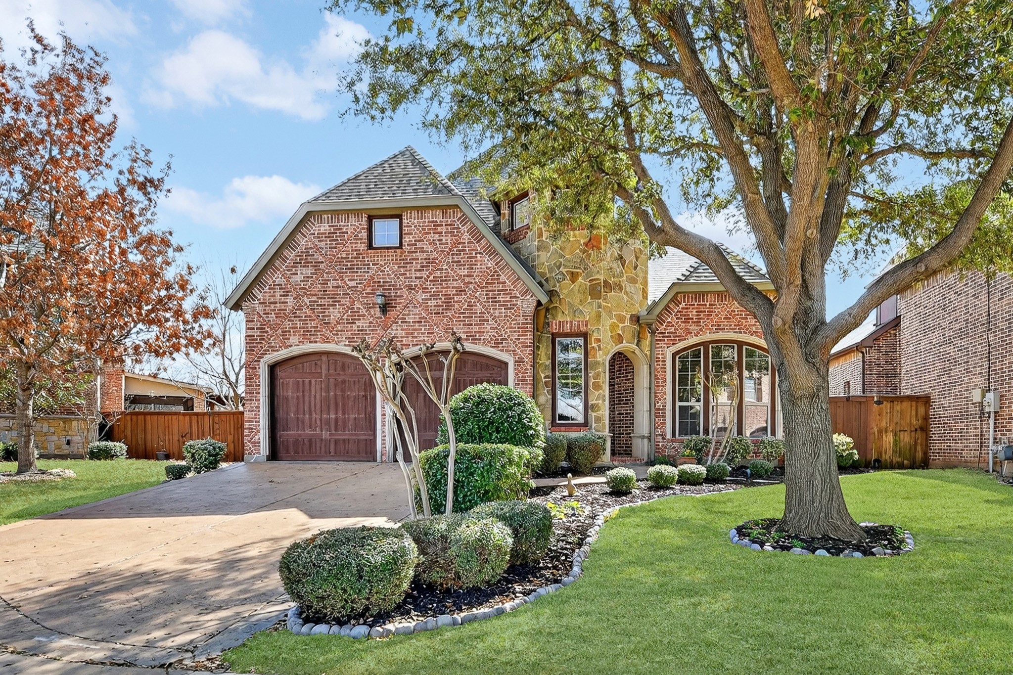 2012 S Hill Drive
