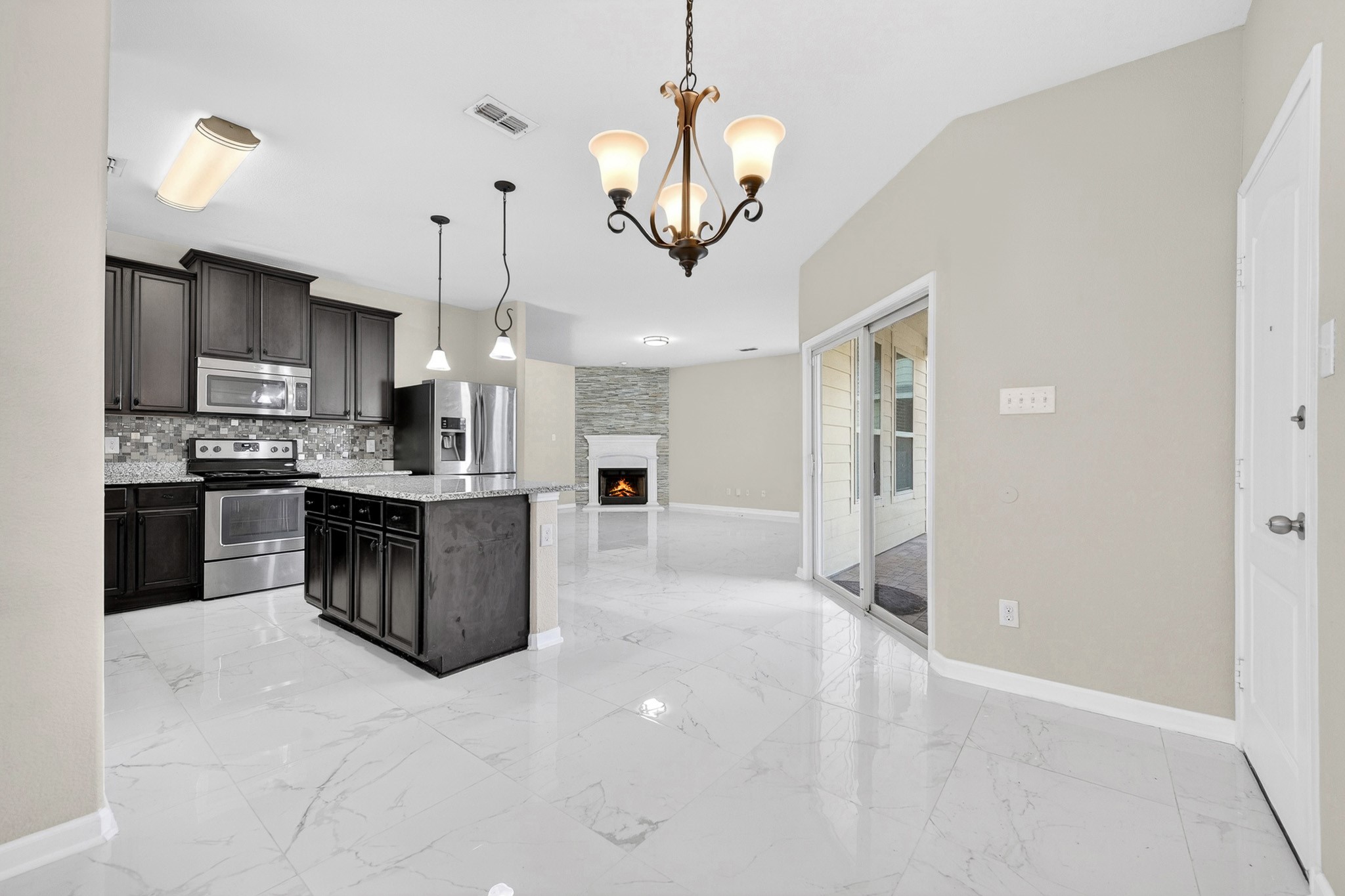 1049 Marietta Lane