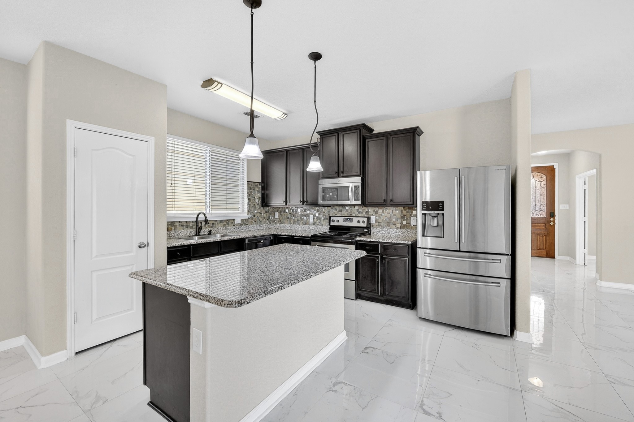 1049 Marietta Lane