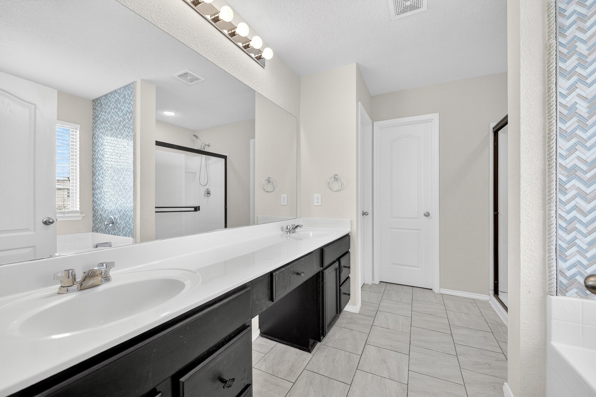 1049 Marietta Lane