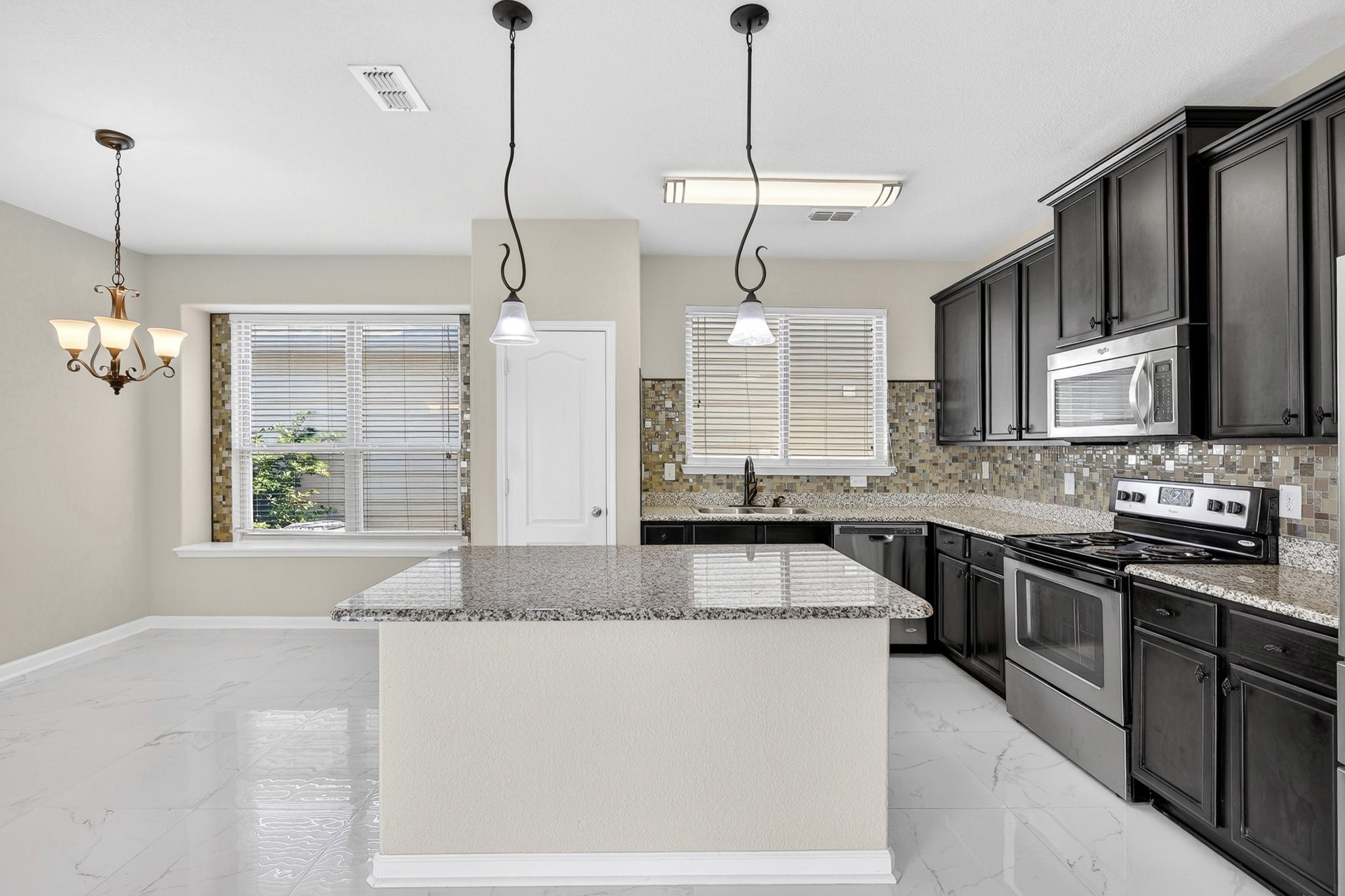 1049 Marietta Lane
