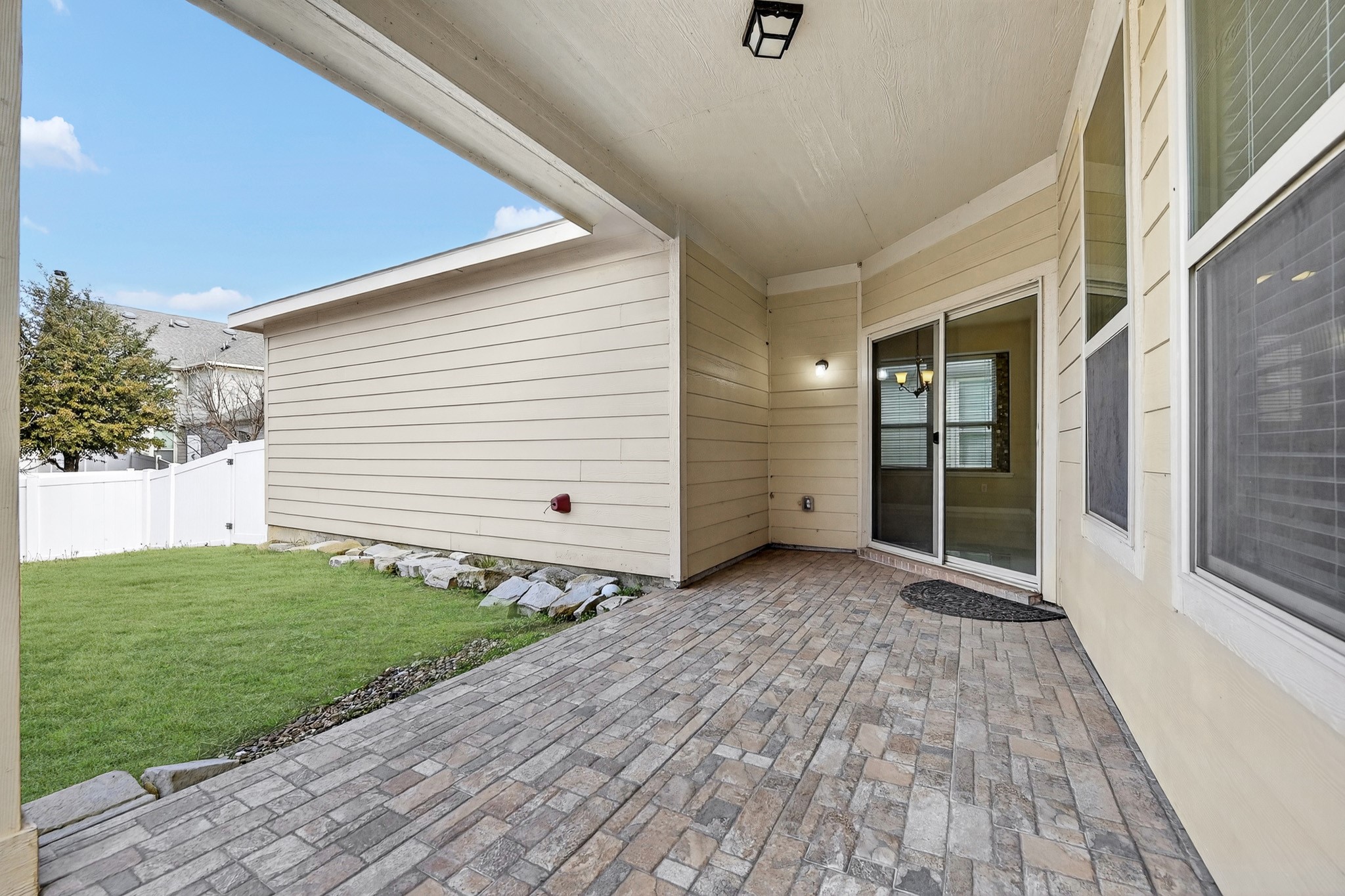 1049 Marietta Lane