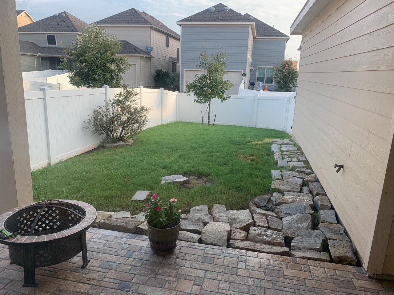 1049 Marietta Lane