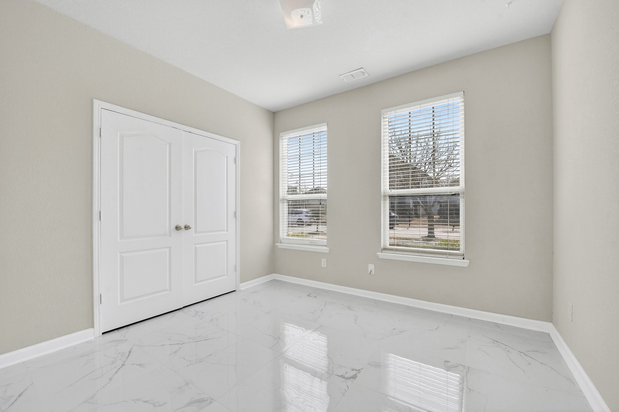 1049 Marietta Lane