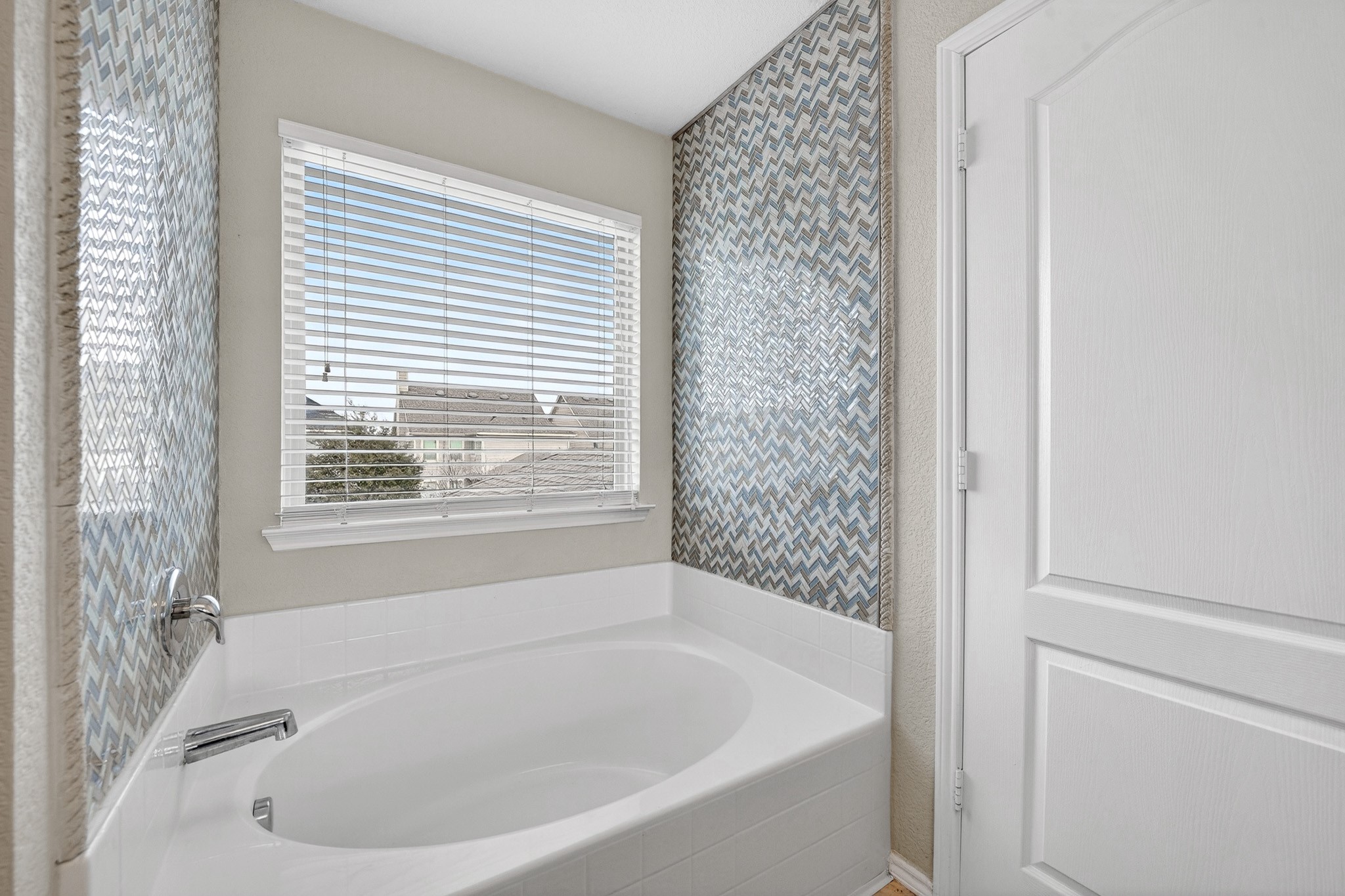 1049 Marietta Lane