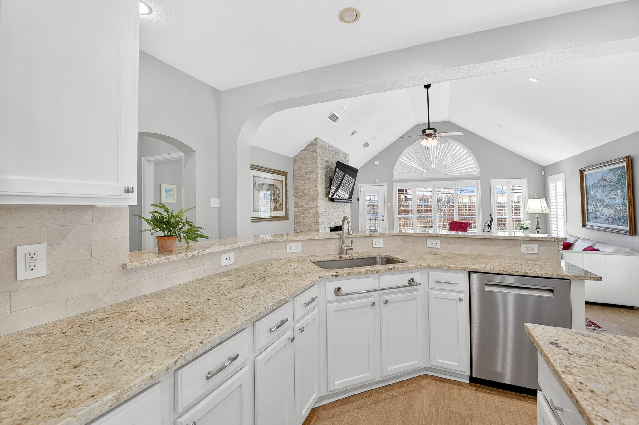 4012 Kenwood Drive