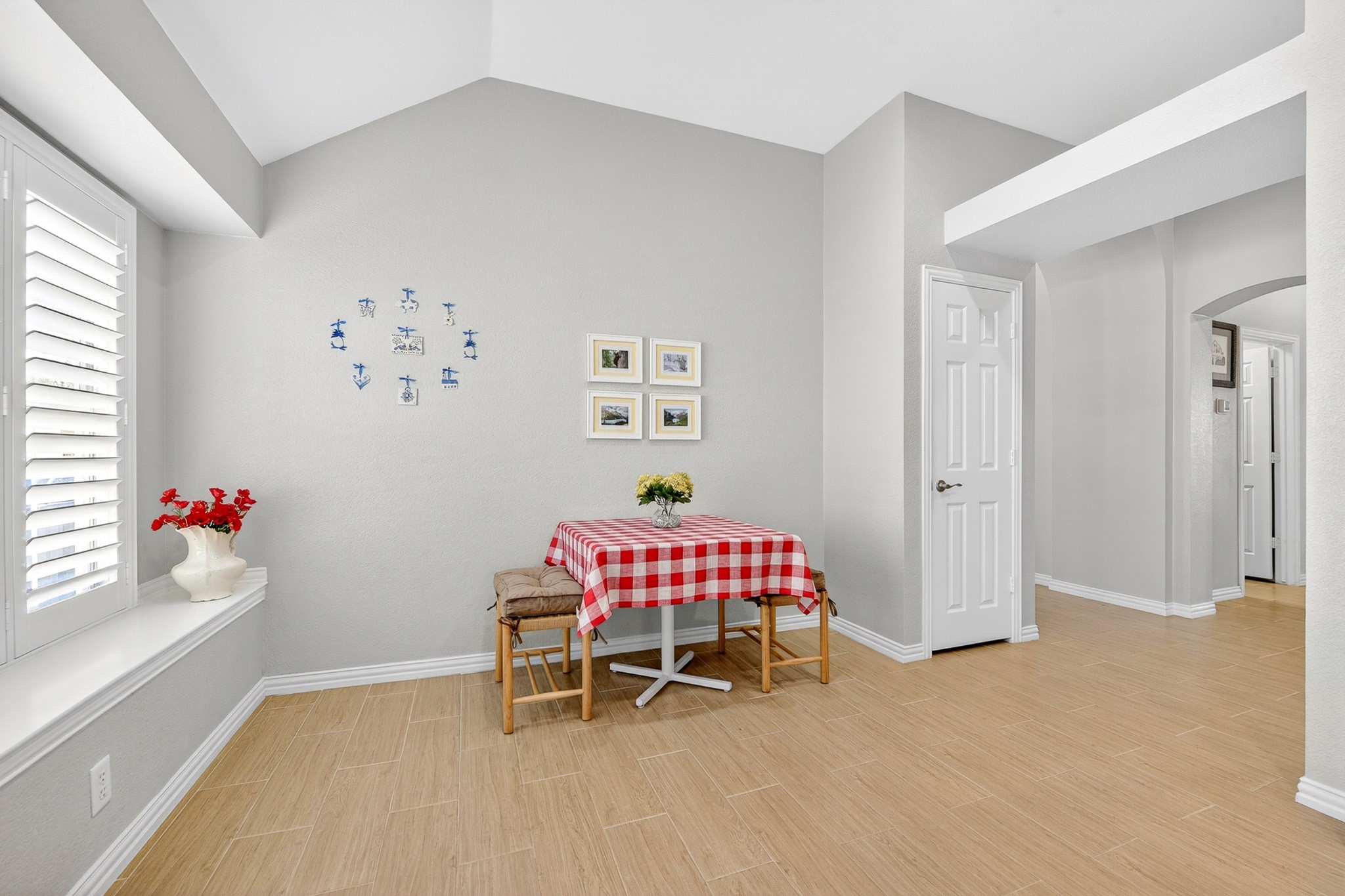 4012 Kenwood Drive