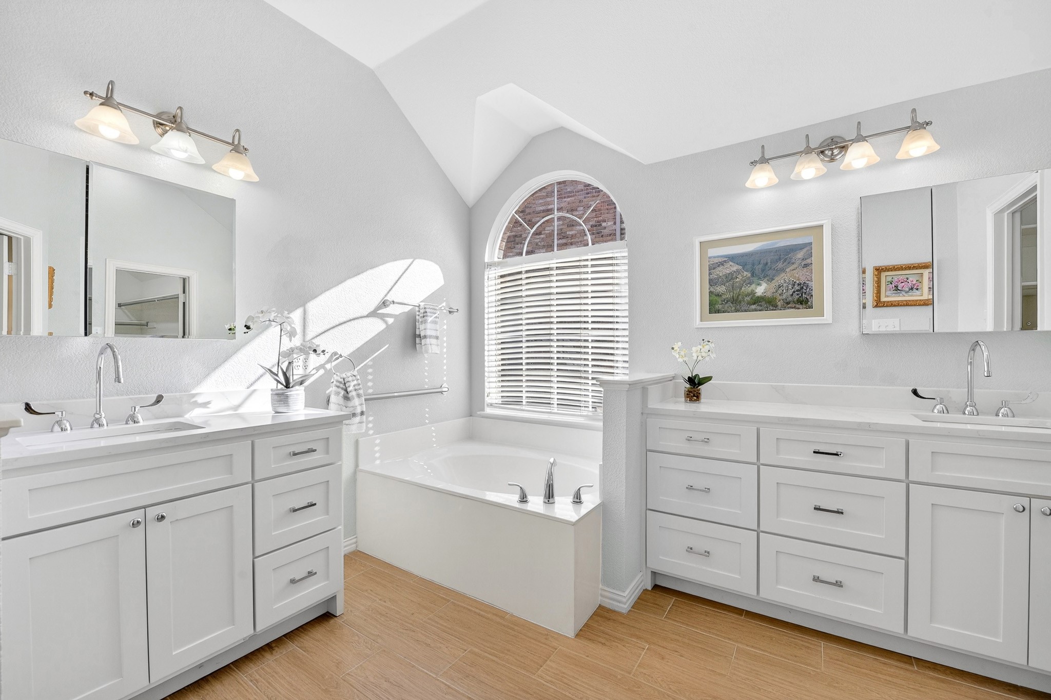 4012 Kenwood Drive