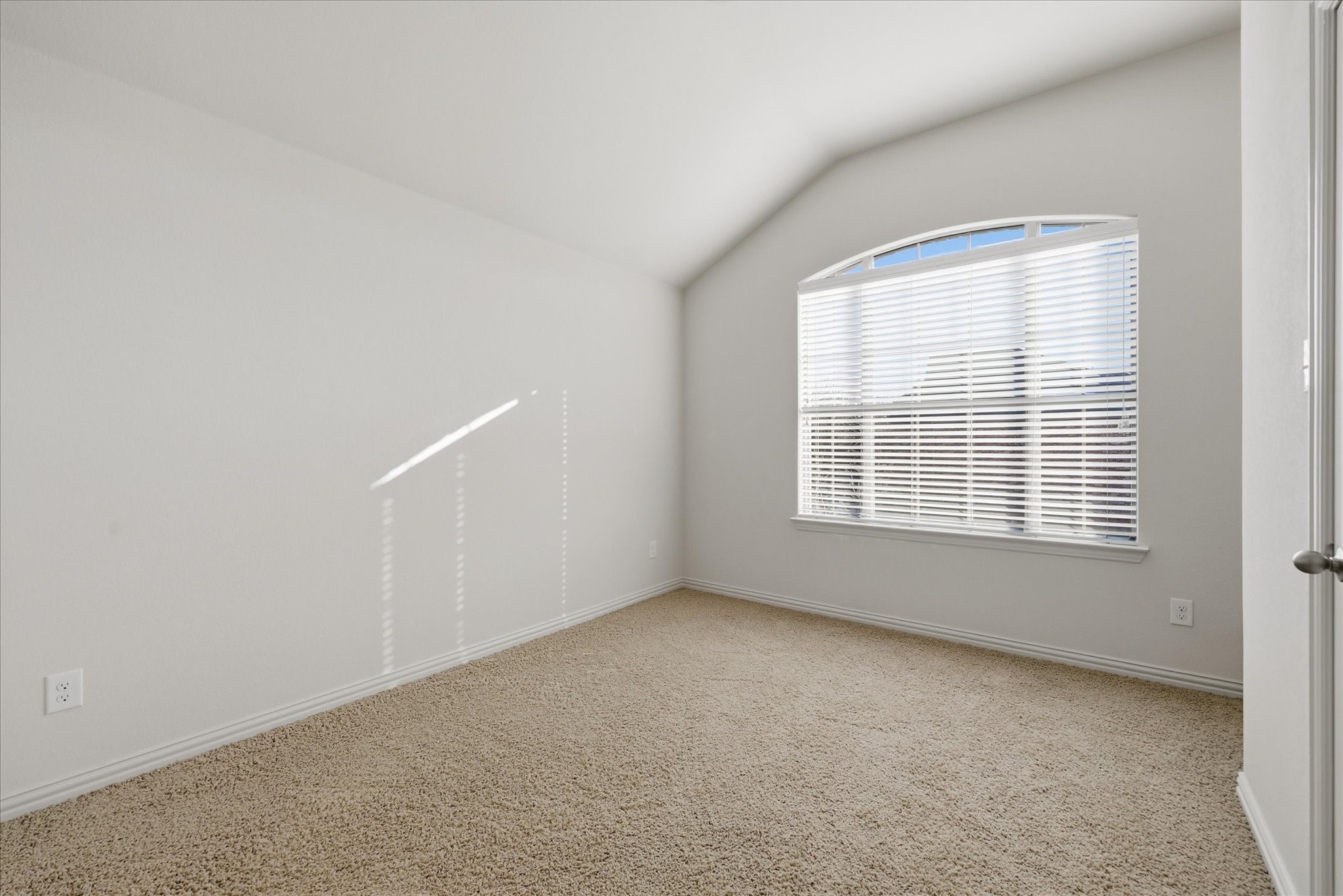 7917 E Aspermont Drive