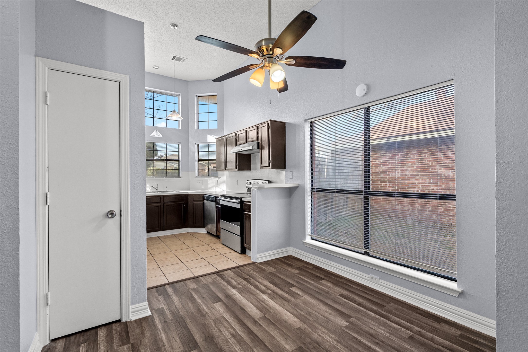 2540 Winter Oak Street