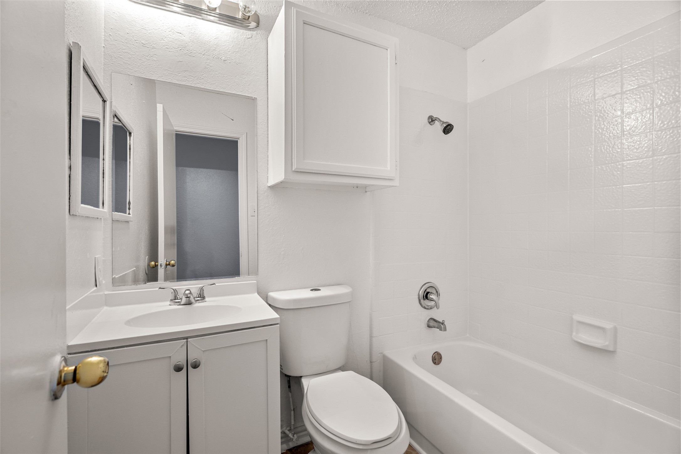 2540 Winter Oak Street