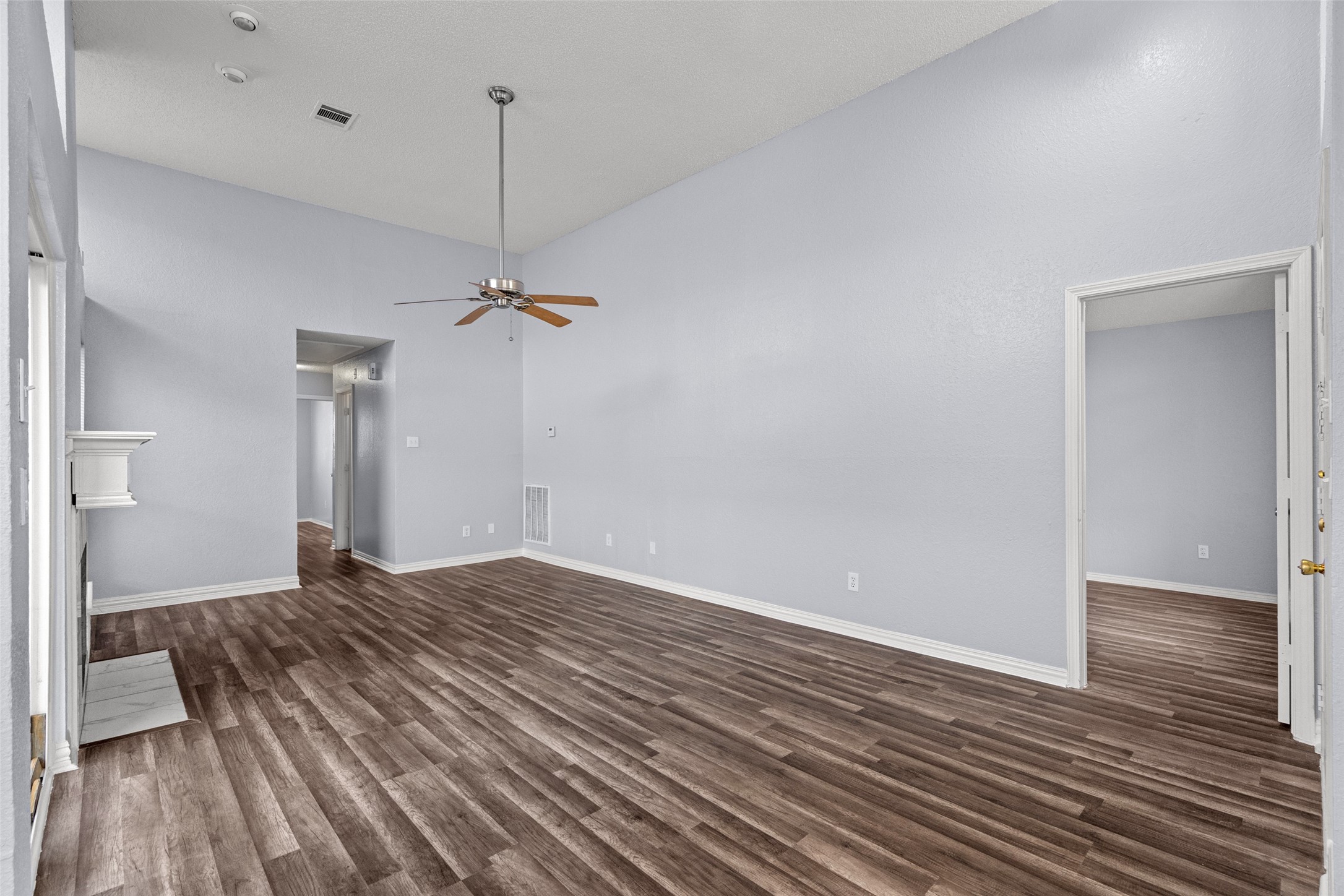 2540 Winter Oak Street