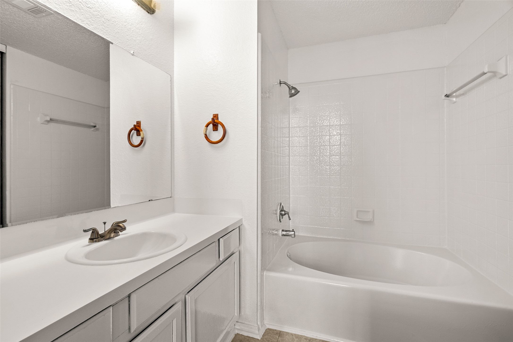 2540 Winter Oak Street