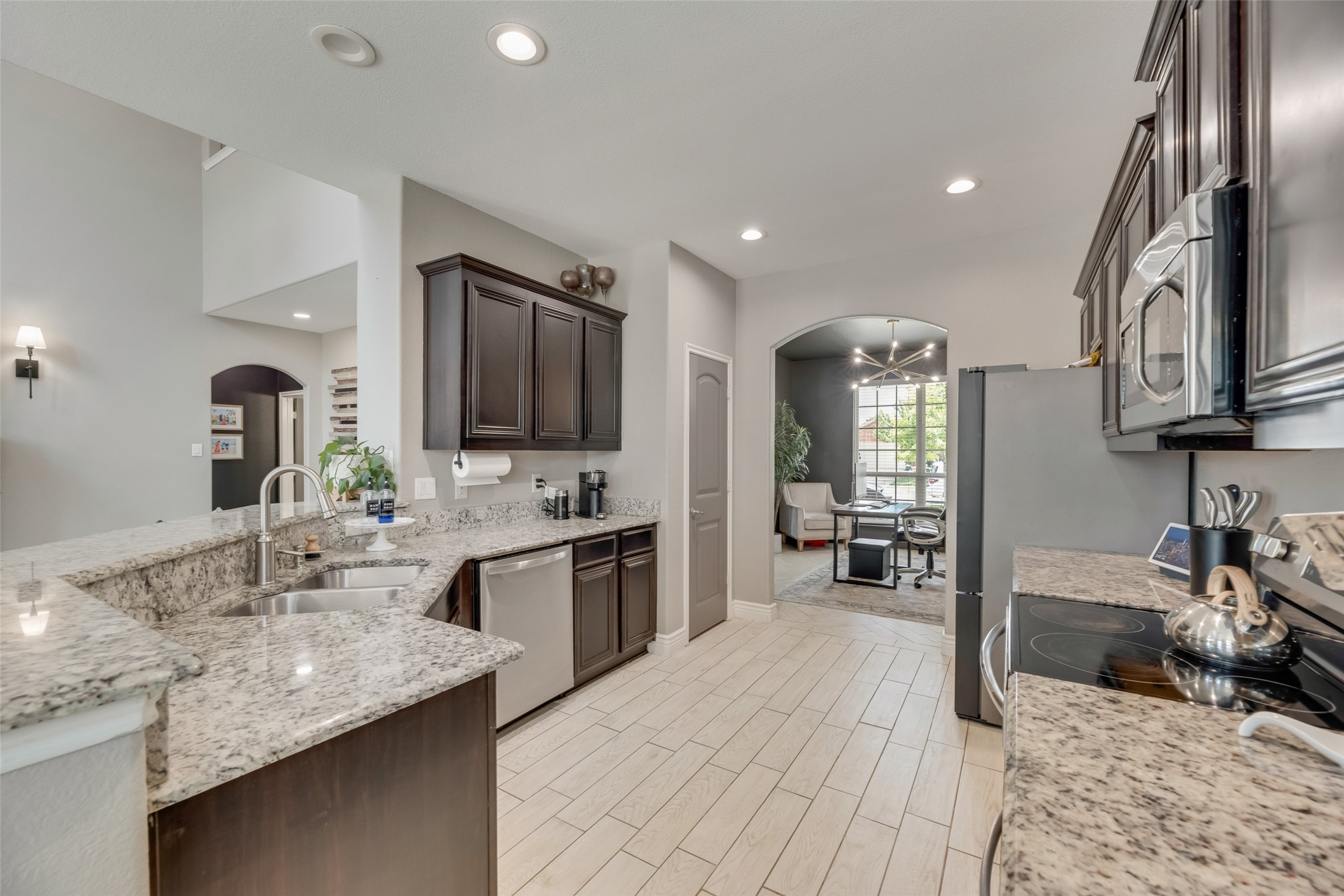 404 Fountain View Lane