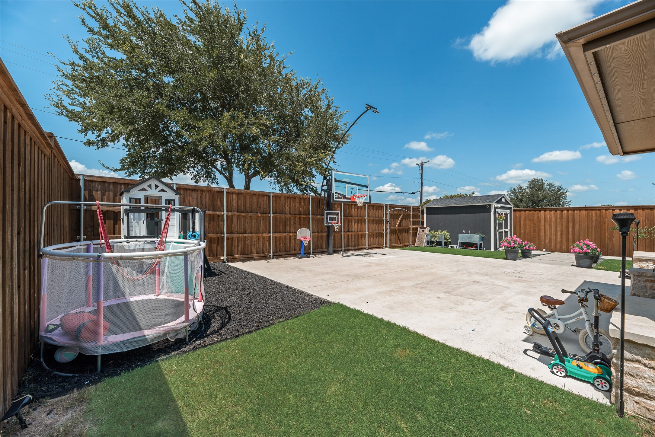 404 Fountain View Lane