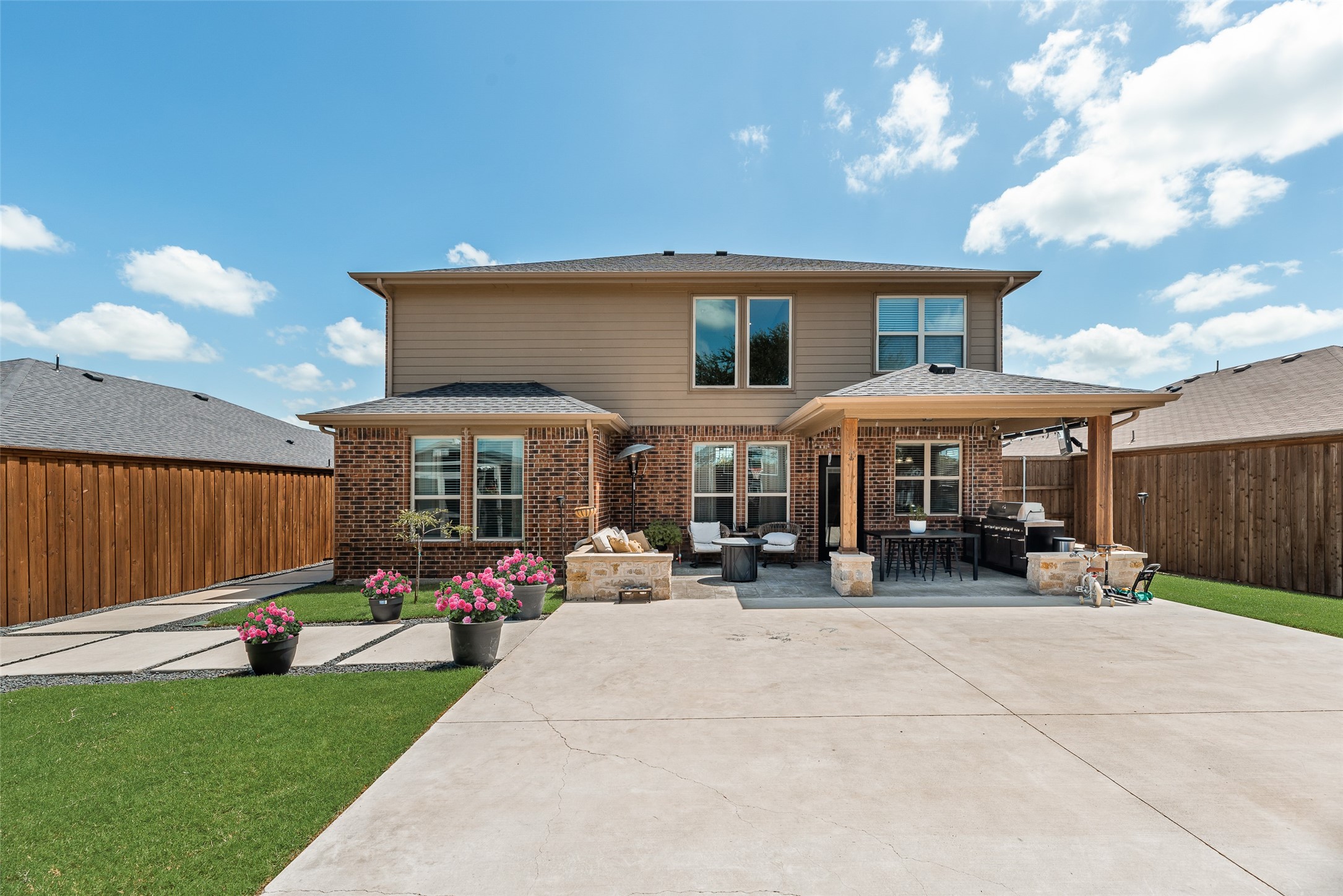 404 Fountain View Lane