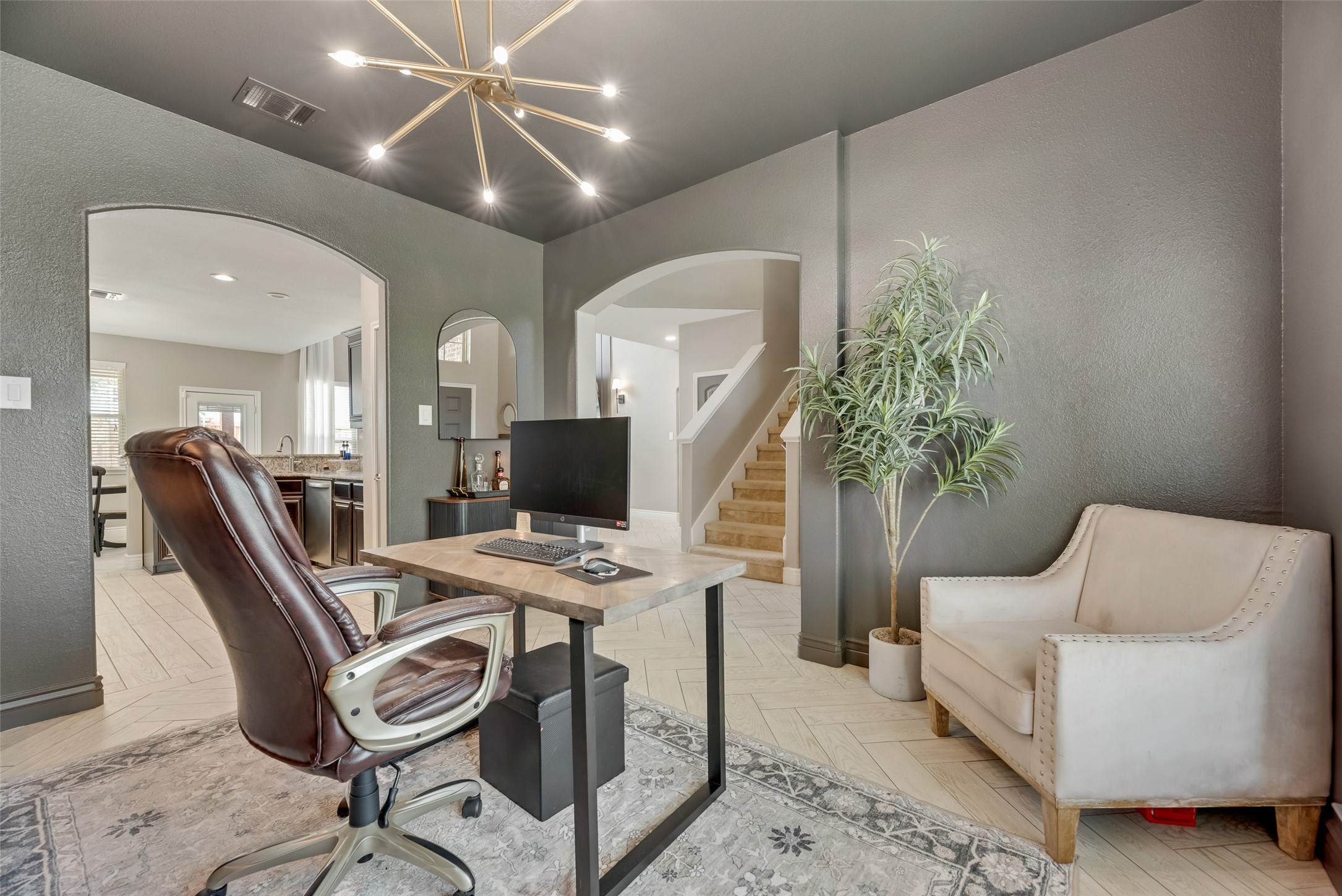 404 Fountain View Lane