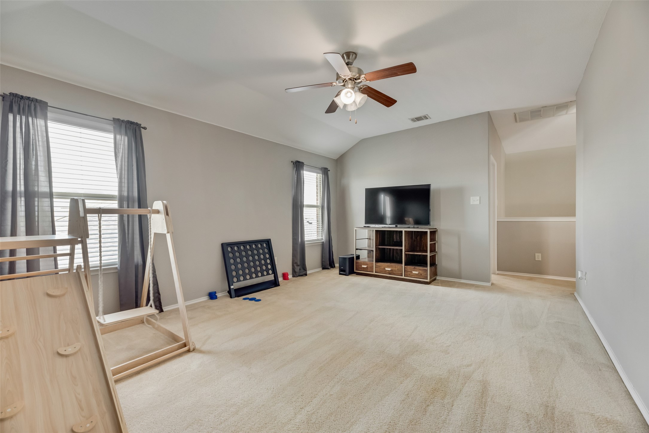 404 Fountain View Lane