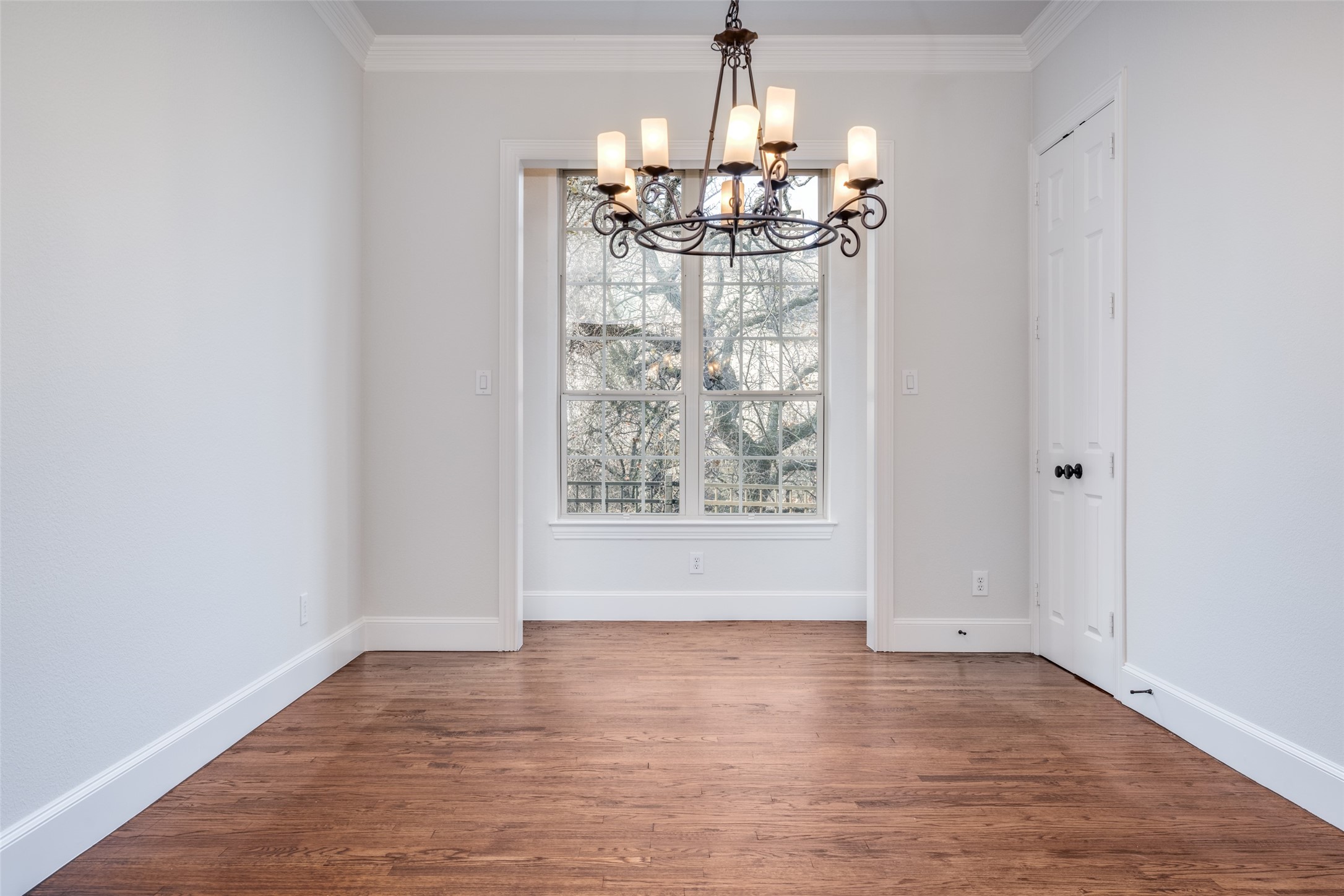 1401 Goldenrod Circle