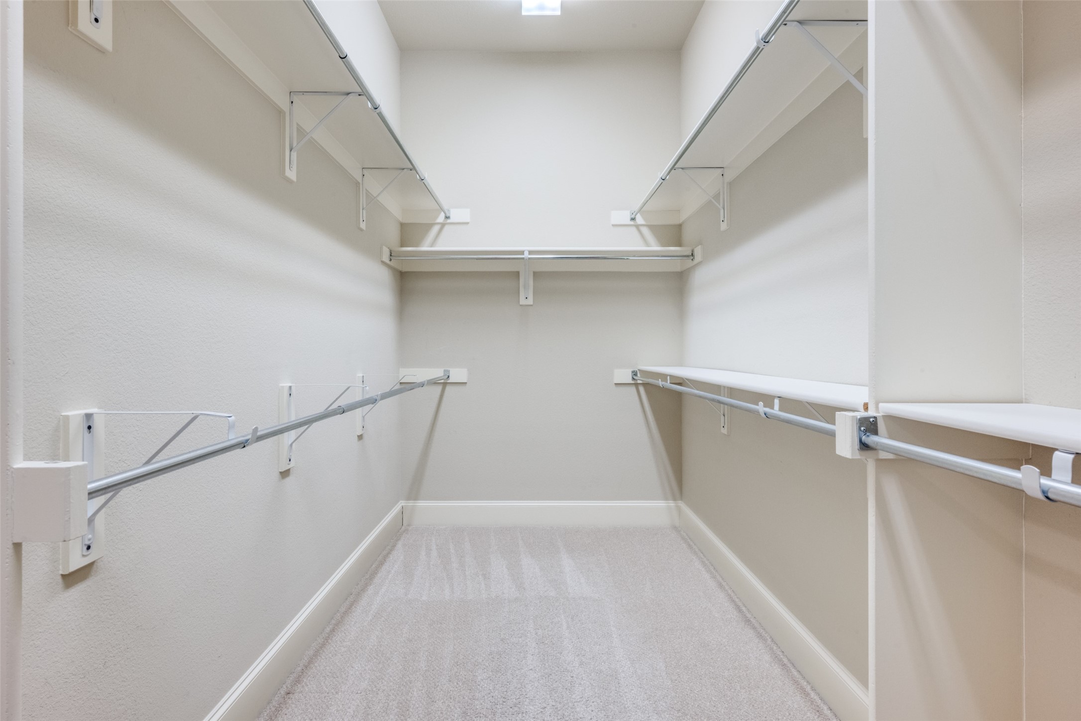 1401 Goldenrod Circle