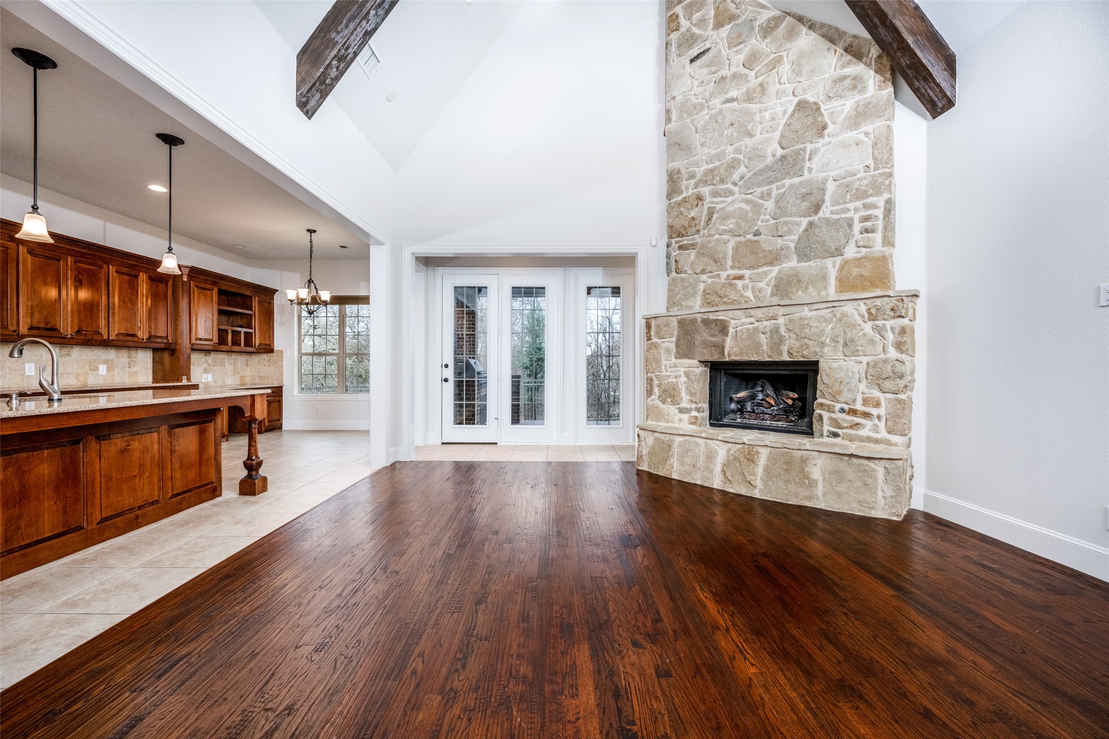 1401 Goldenrod Circle