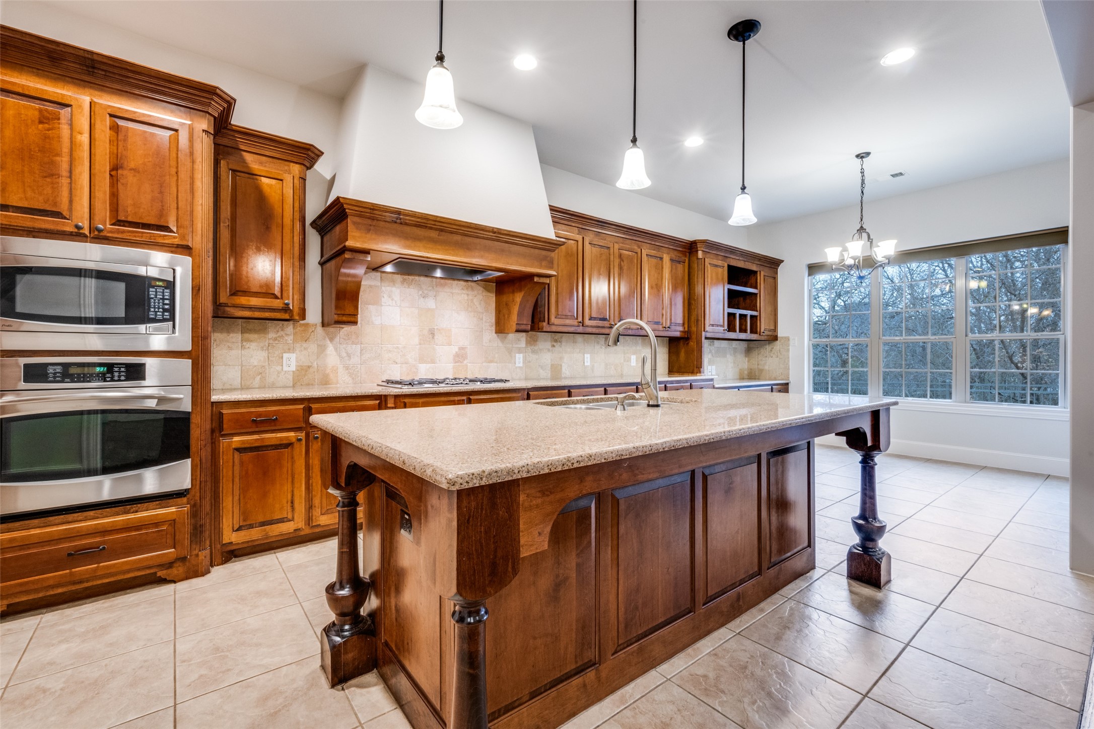 1401 Goldenrod Circle