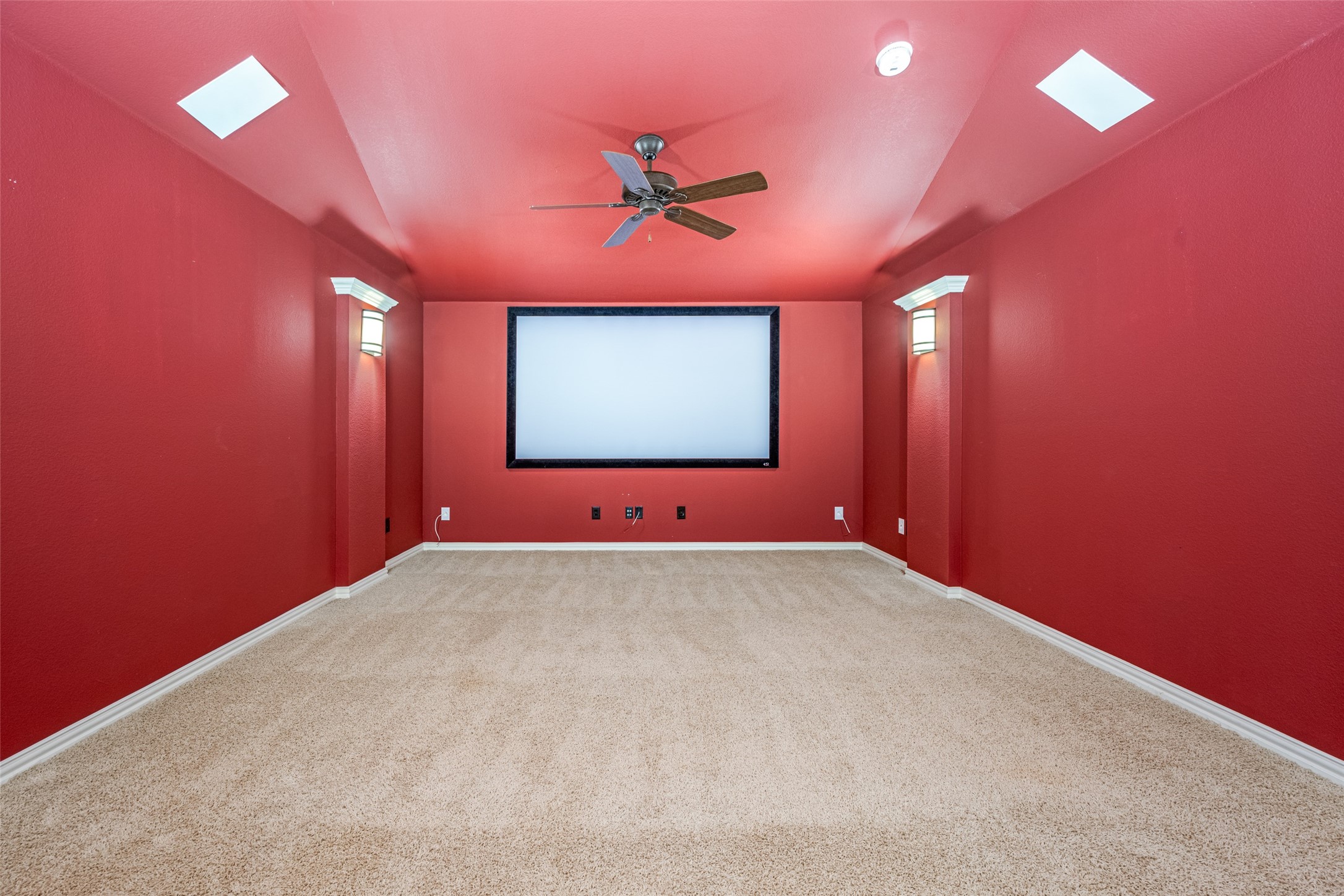 1401 Goldenrod Circle