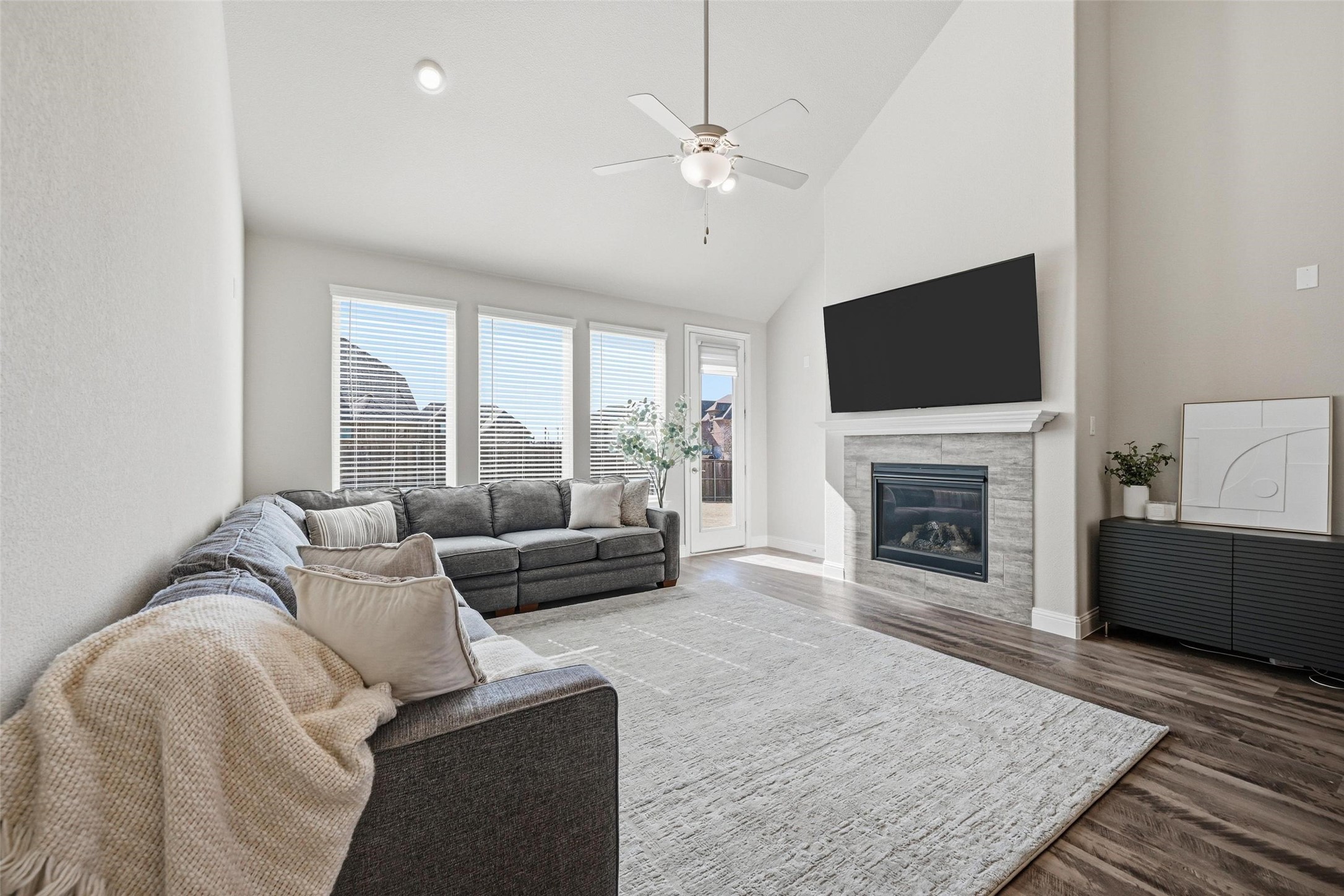 2551 Canary Grass Lane