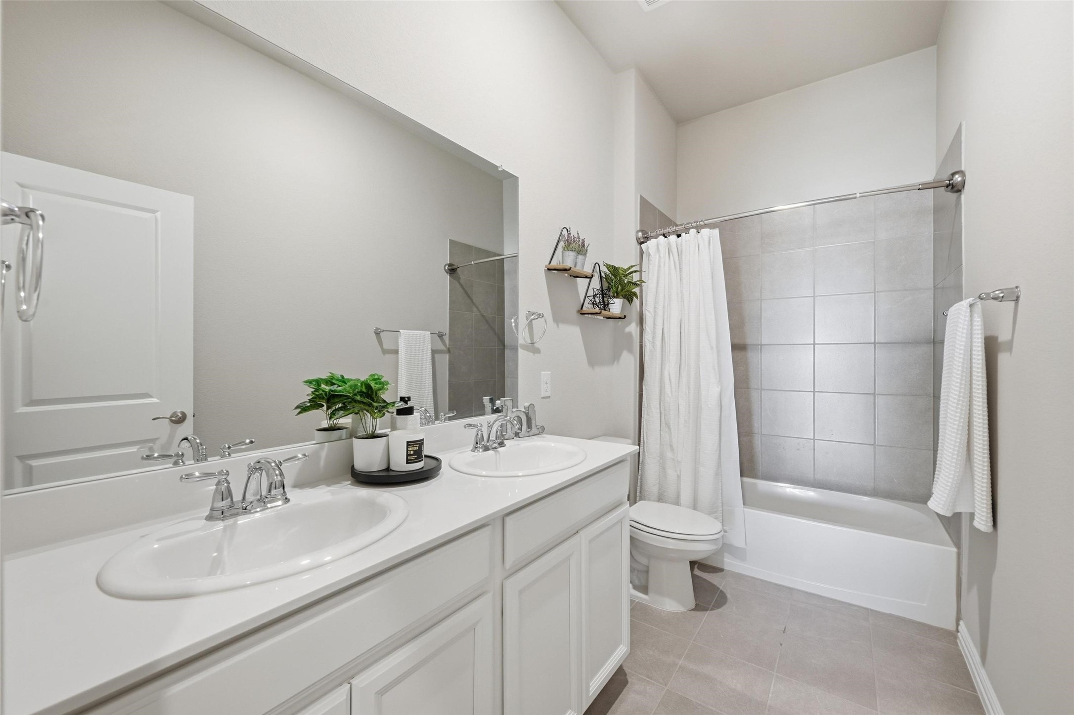 2551 Canary Grass Lane