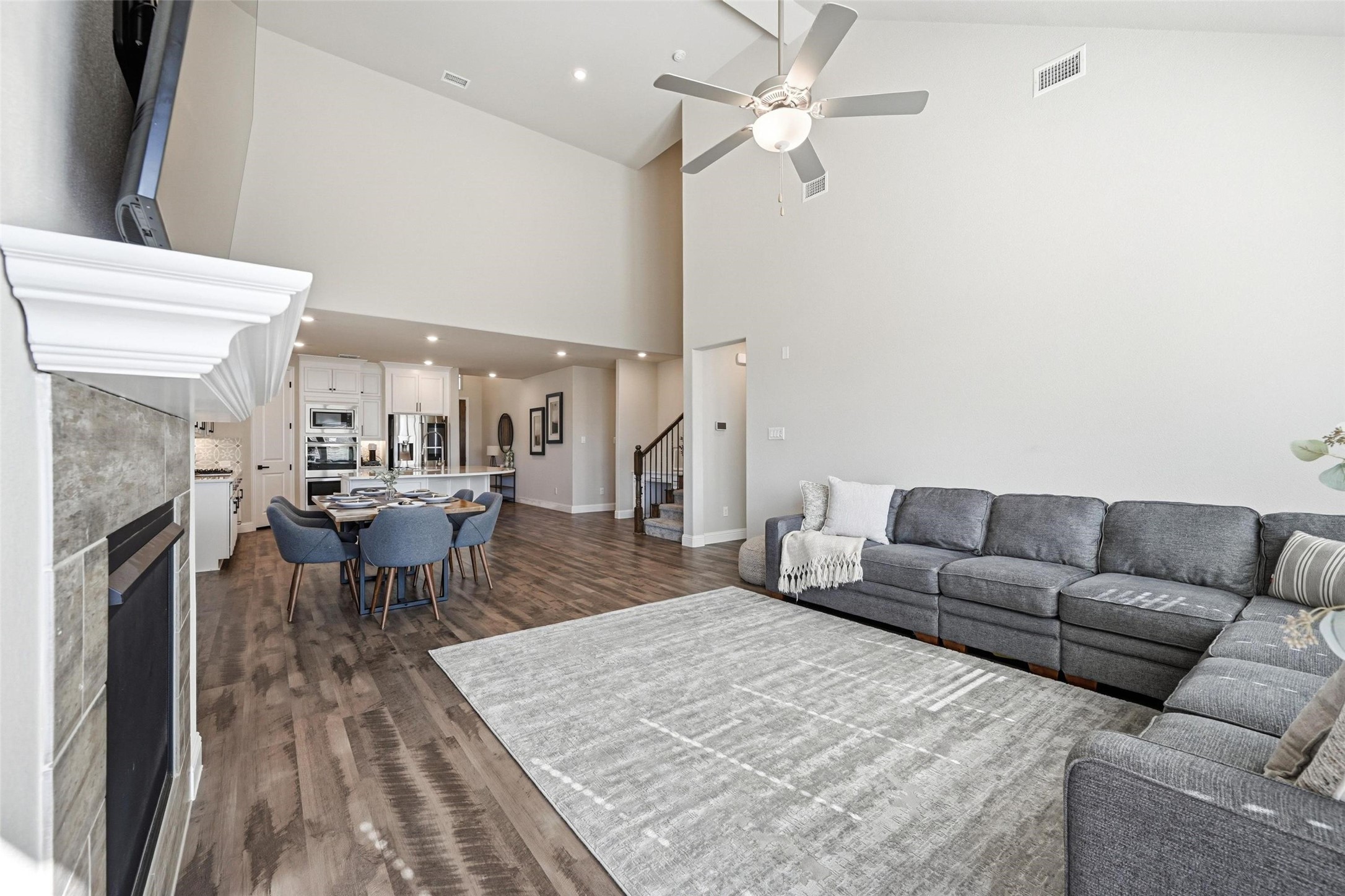 2551 Canary Grass Lane