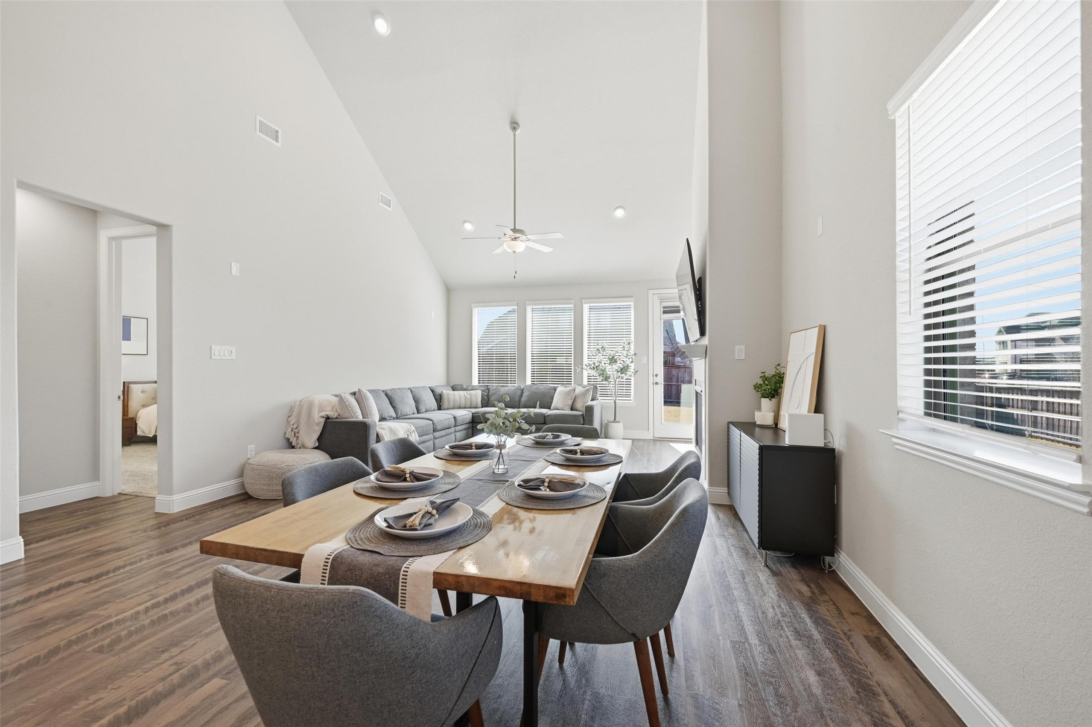 2551 Canary Grass Lane