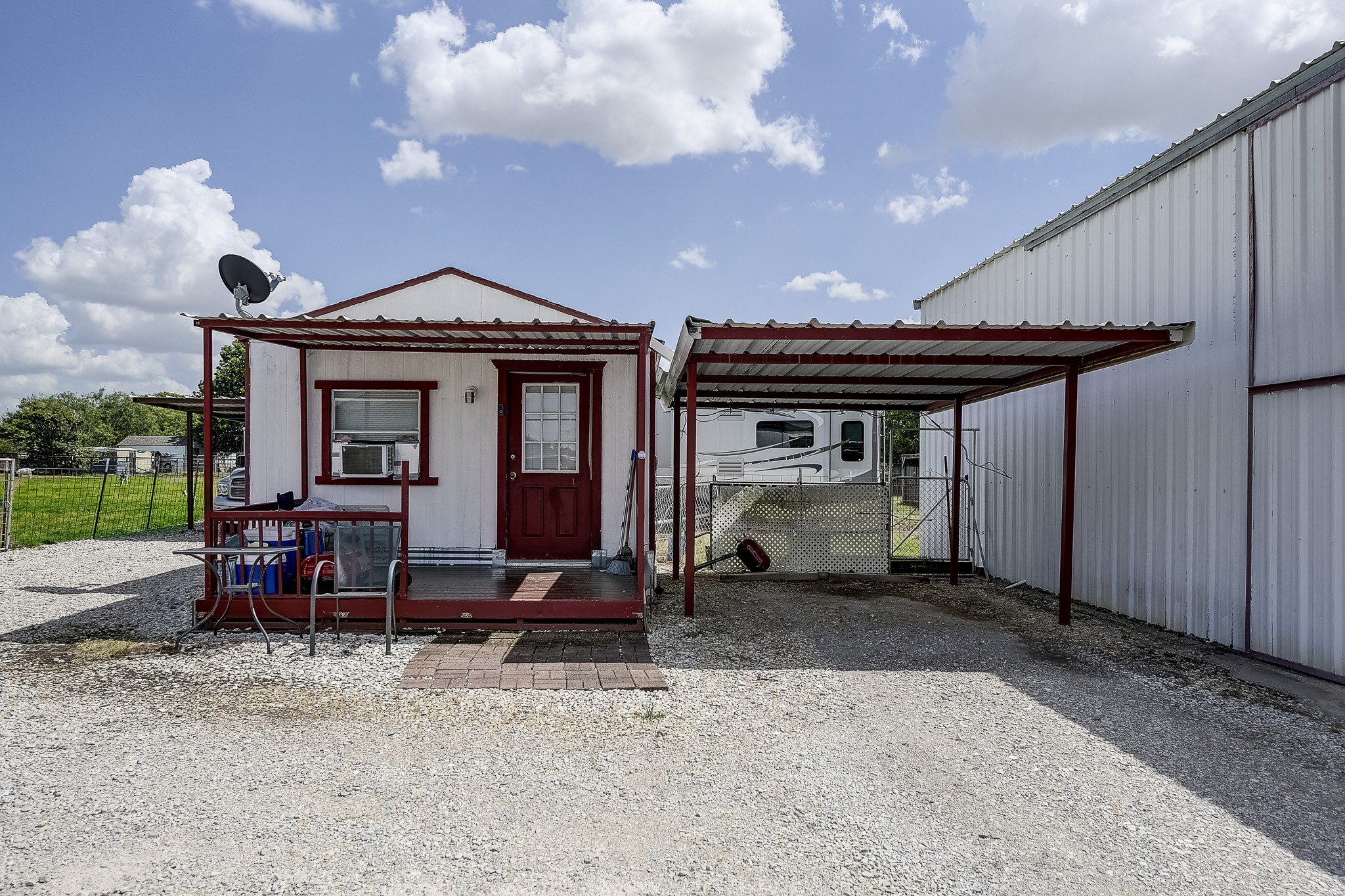 365 Country Lane