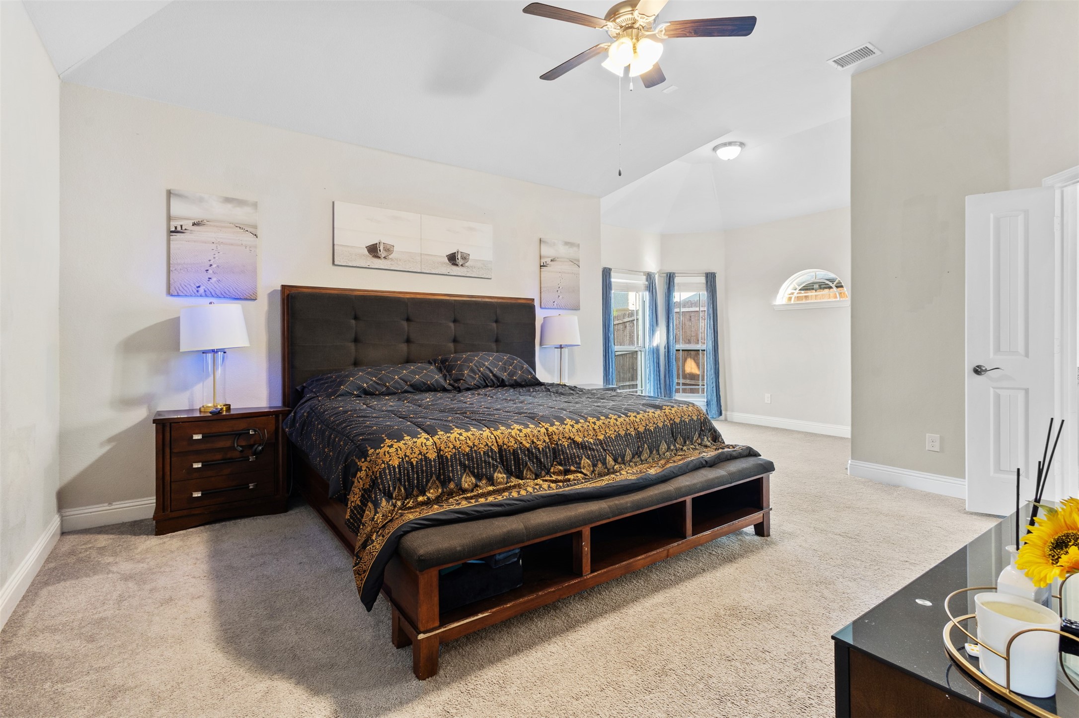 2614 Fair Oaks Avenue